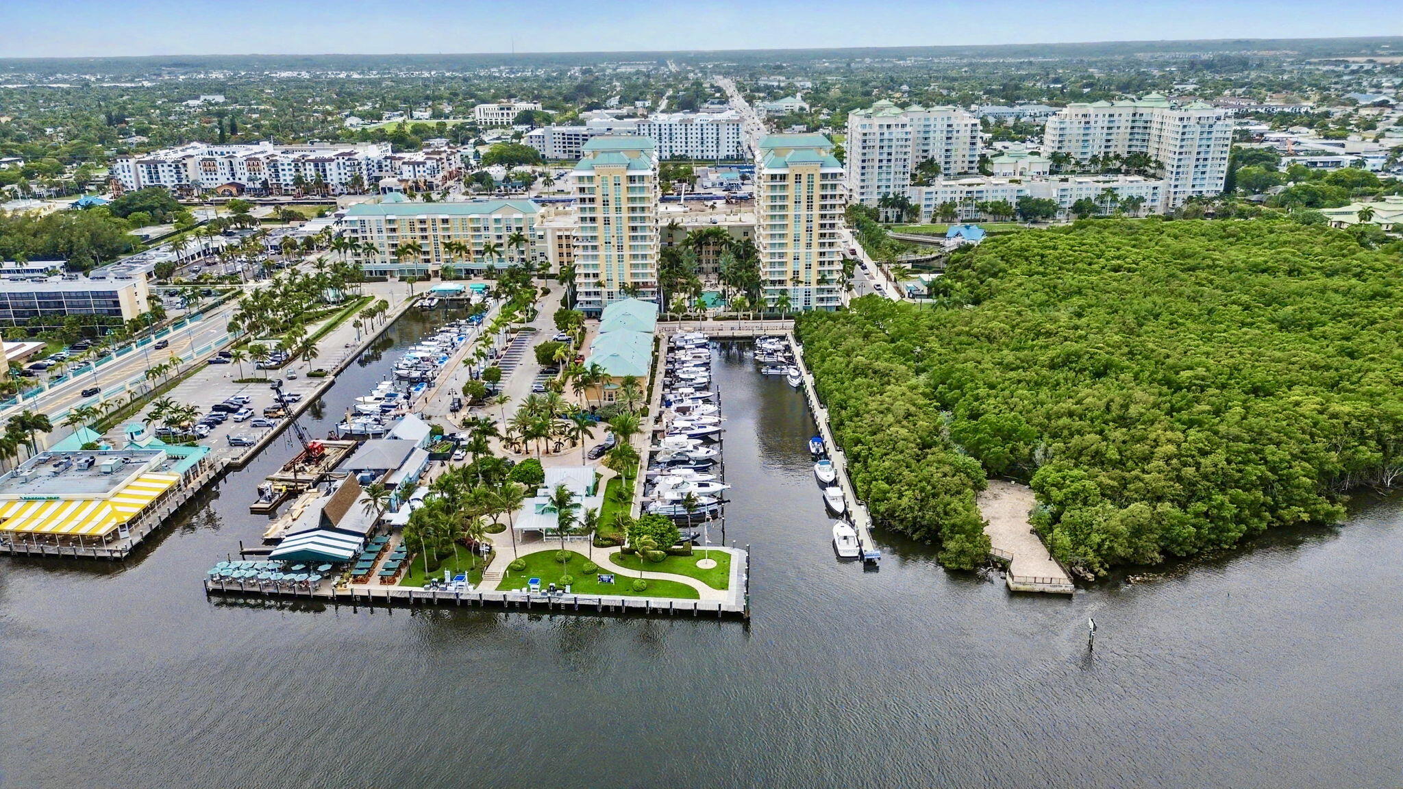 625 Casa Loma #1402, Boynton Beach FL 33435