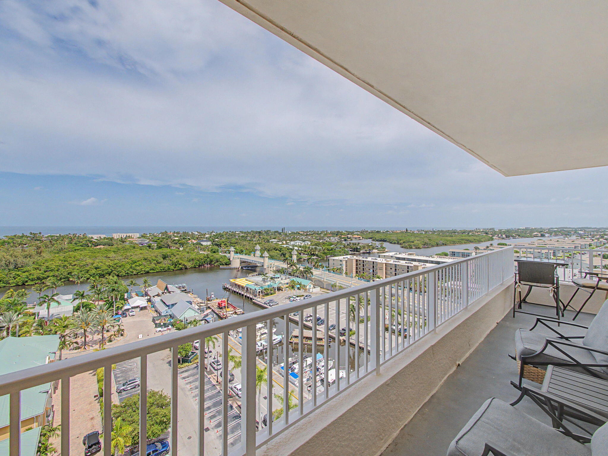 625 Casa Loma #1402, Boynton Beach FL 33435