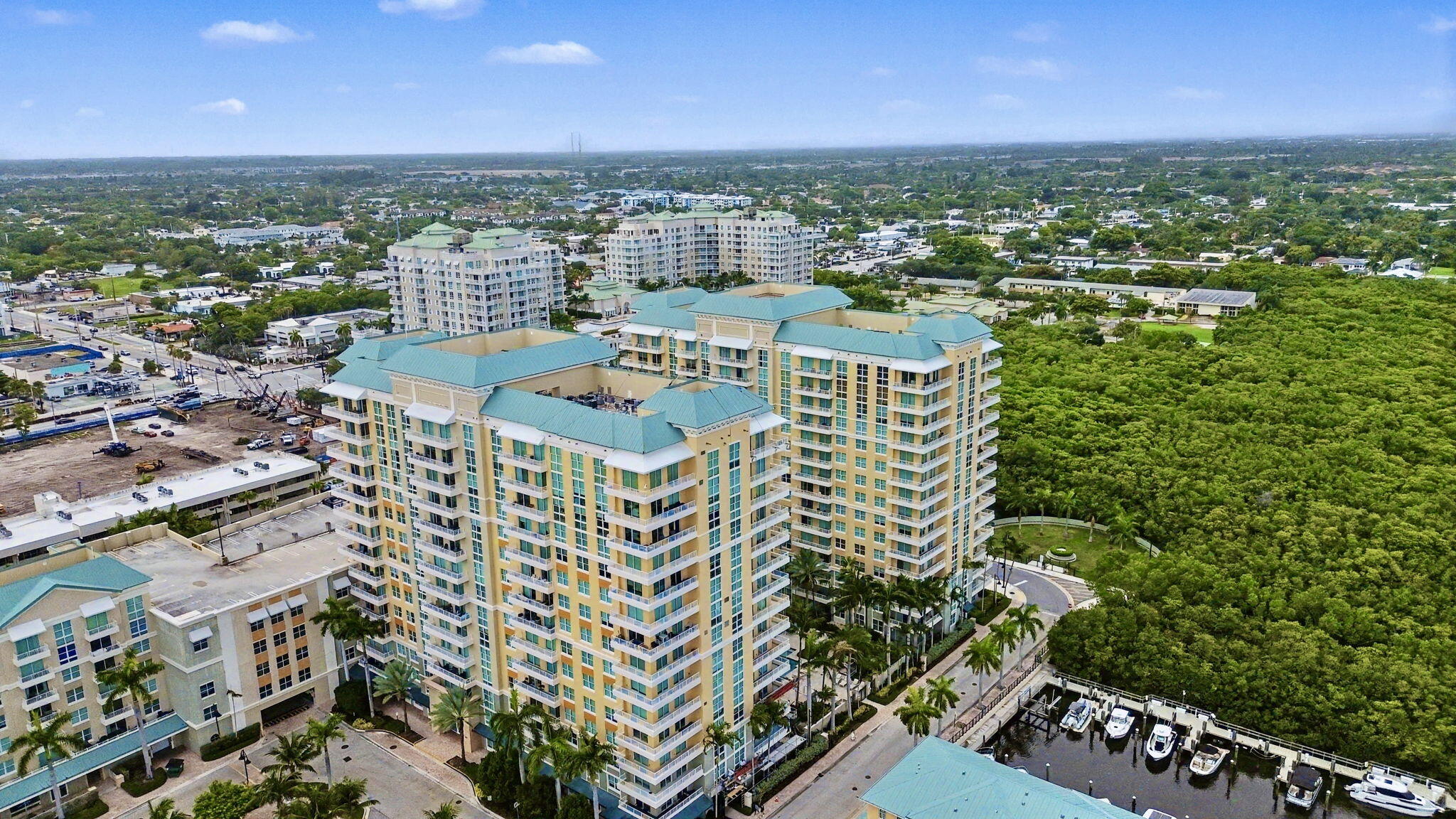 625 Casa Loma #1402, Boynton Beach FL 33435