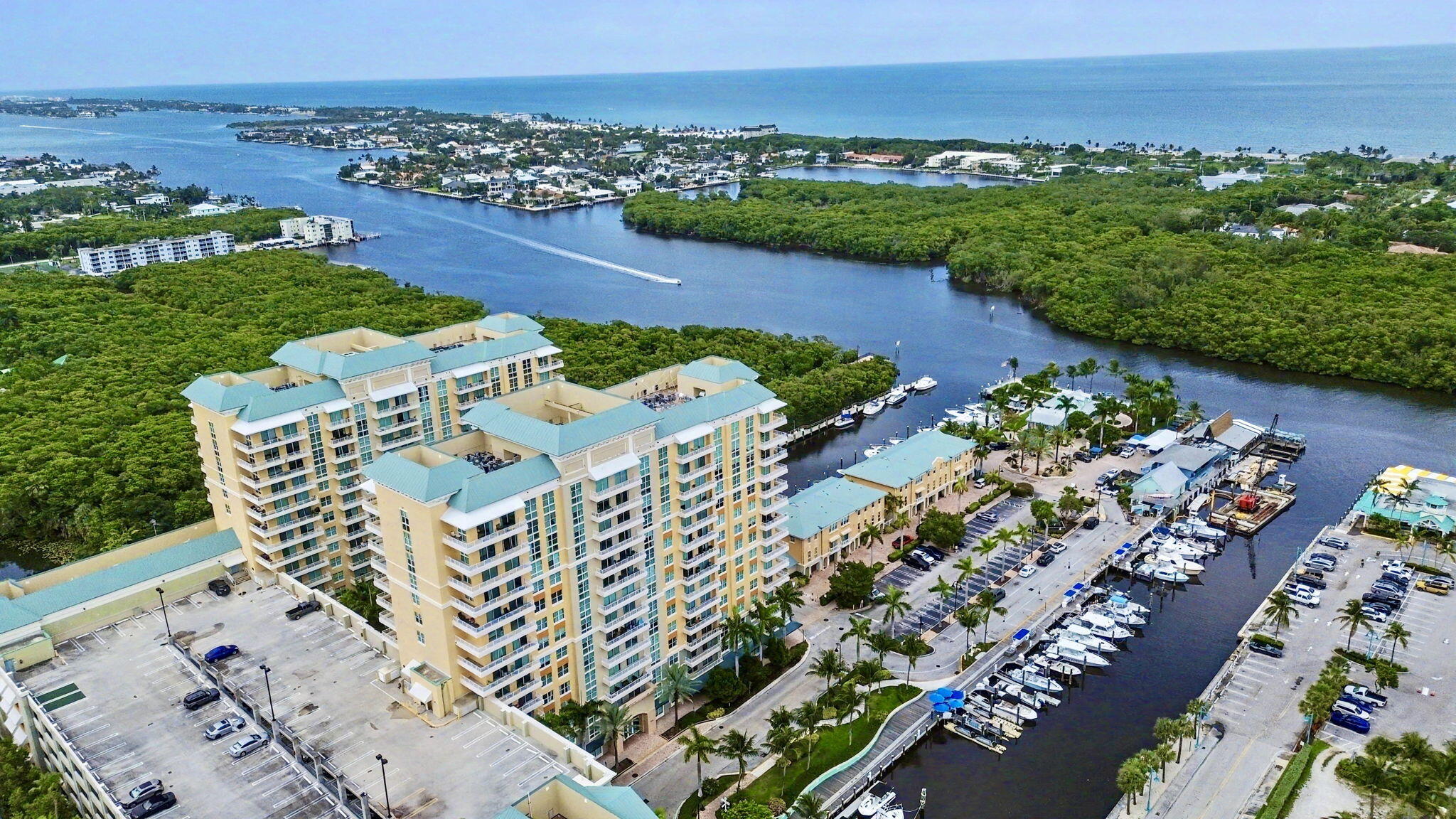 625 Casa Loma #1402, Boynton Beach FL 33435