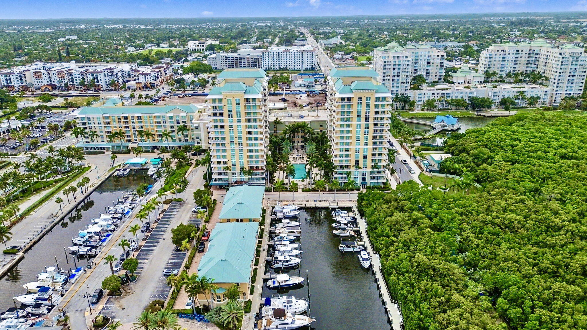 625 Casa Loma #1402, Boynton Beach FL 33435
