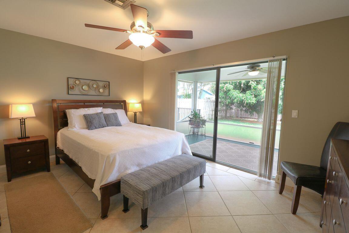 73 Pine Hill, Jupiter FL 33469
