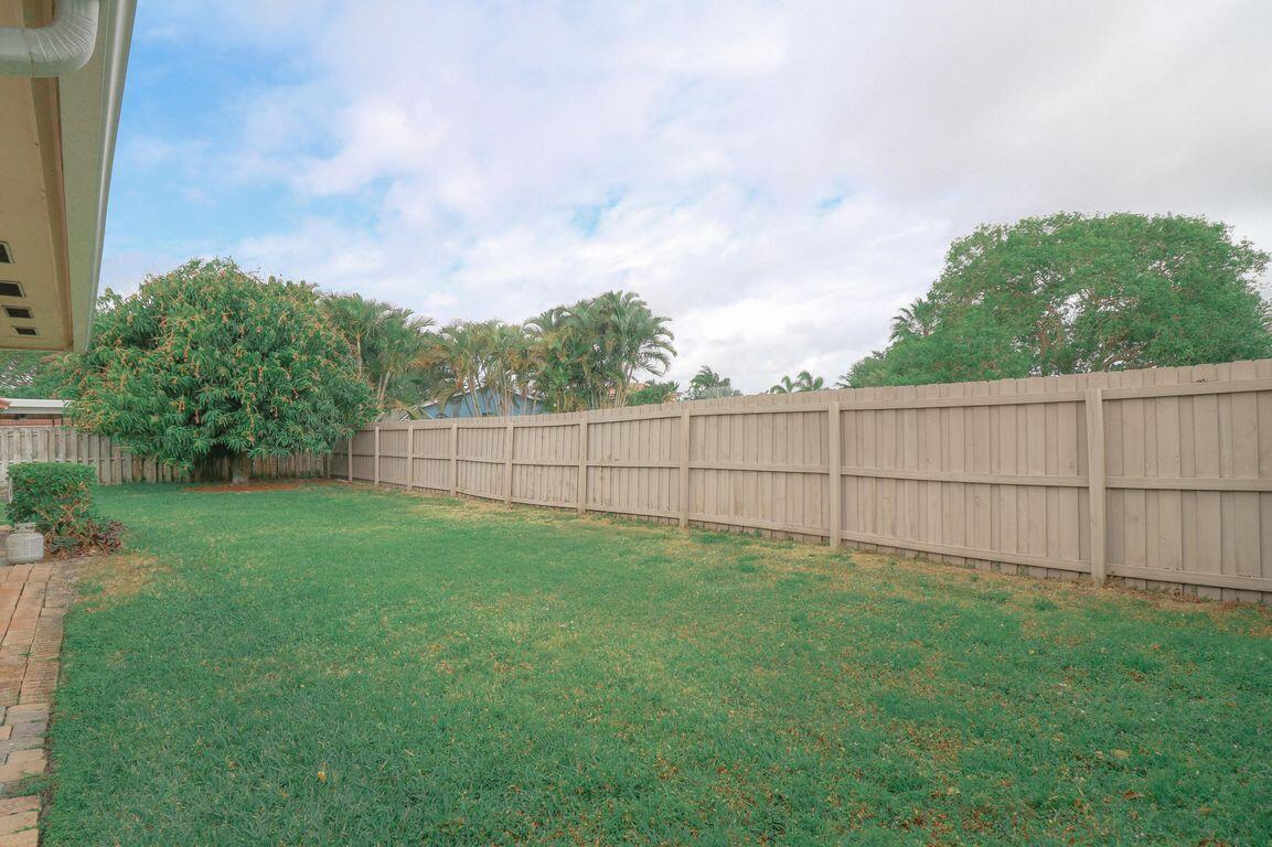 73 Pine Hill, Jupiter FL 33469