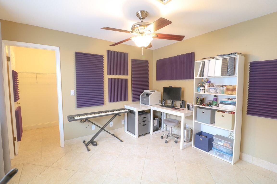 73 Pine Hill, Jupiter FL 33469