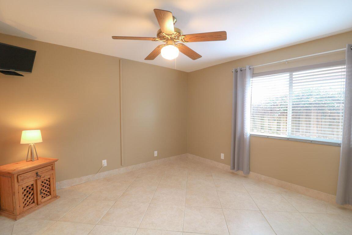 73 Pine Hill, Jupiter FL 33469
