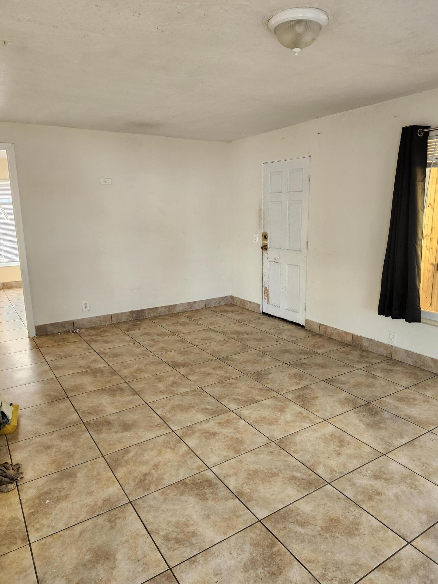 1102 James, Lake Worth FL 33462