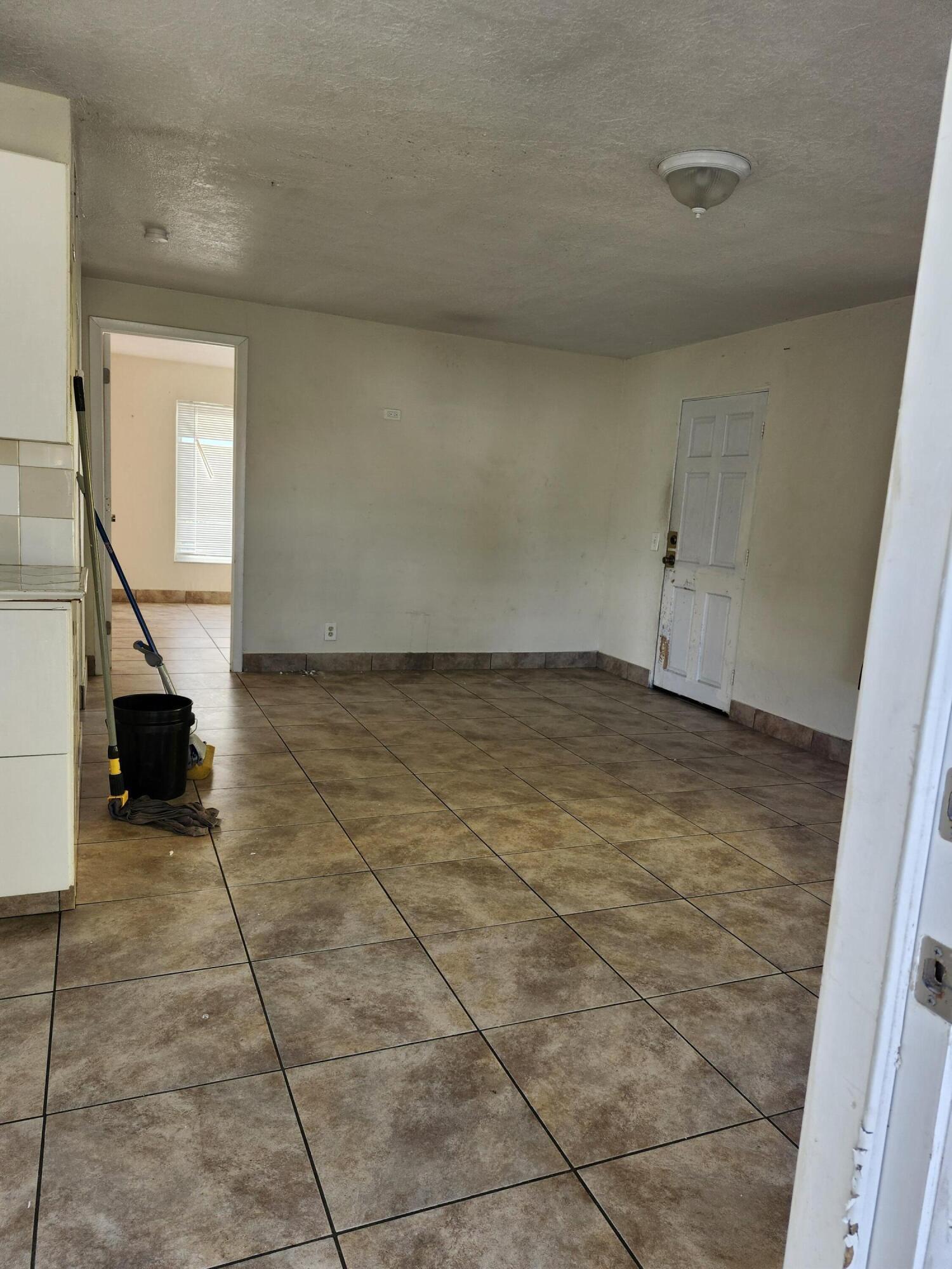 1102 James, Lake Worth FL 33462