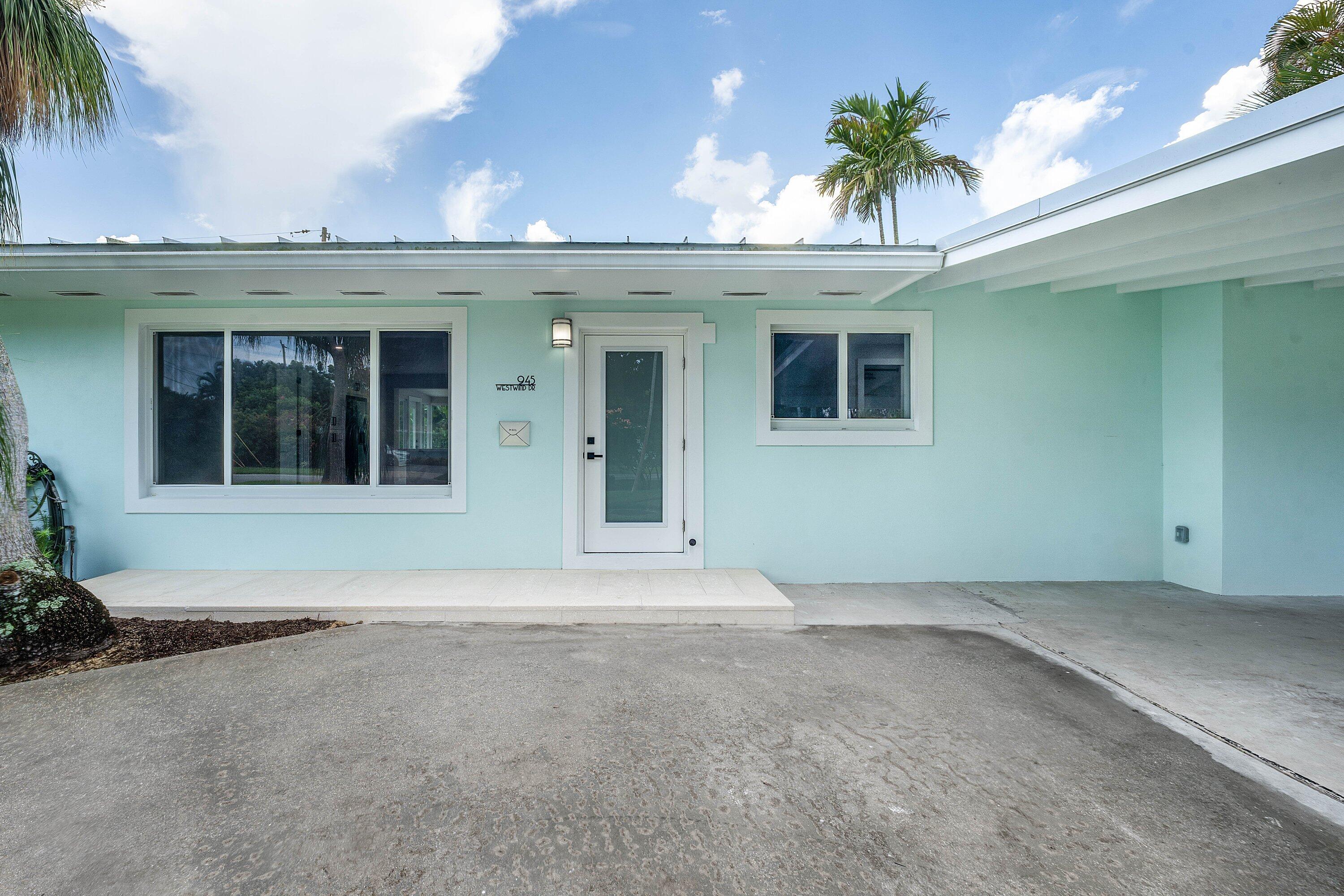 945 Westwind, North Palm Beach FL 33408