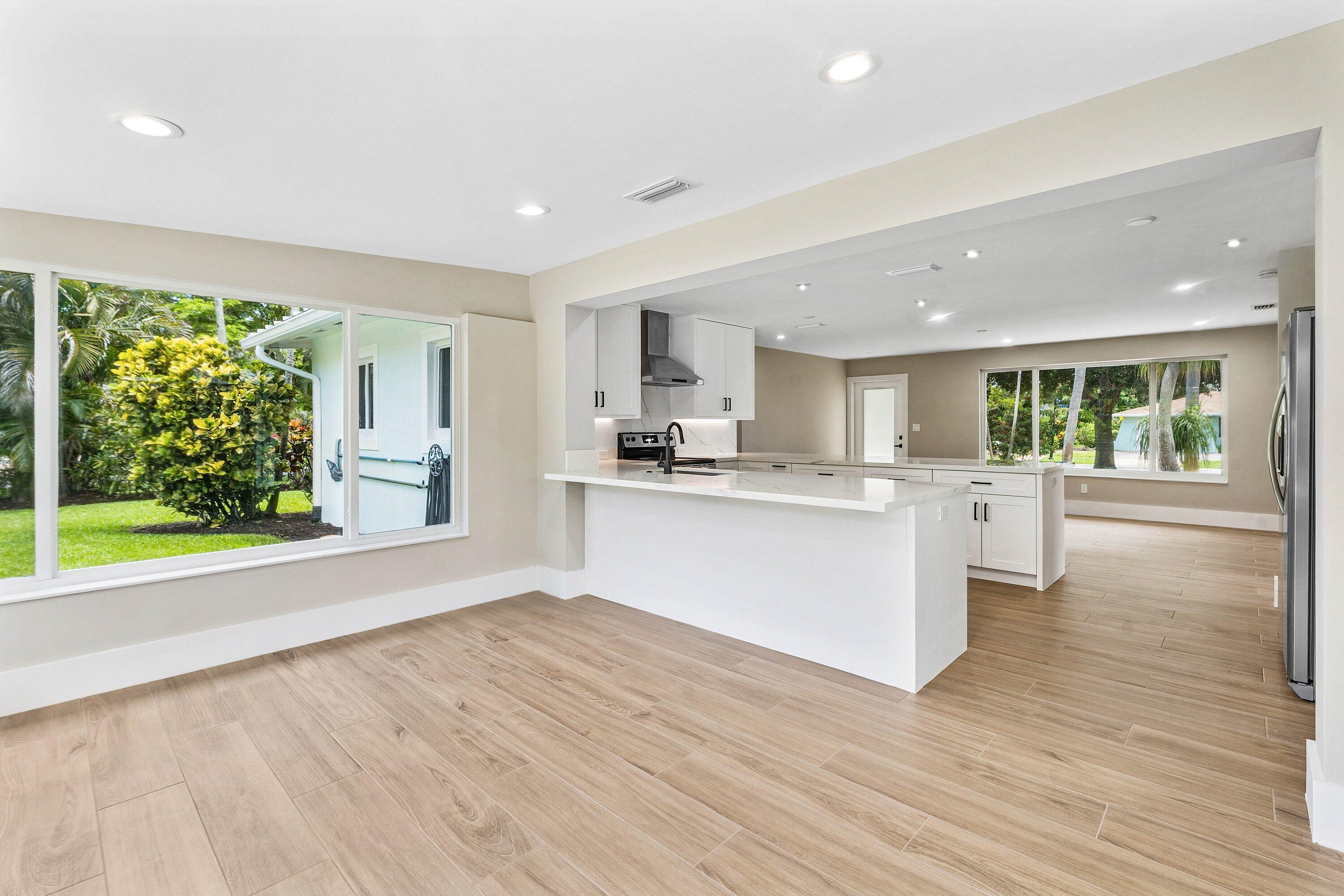 945 Westwind, North Palm Beach FL 33408