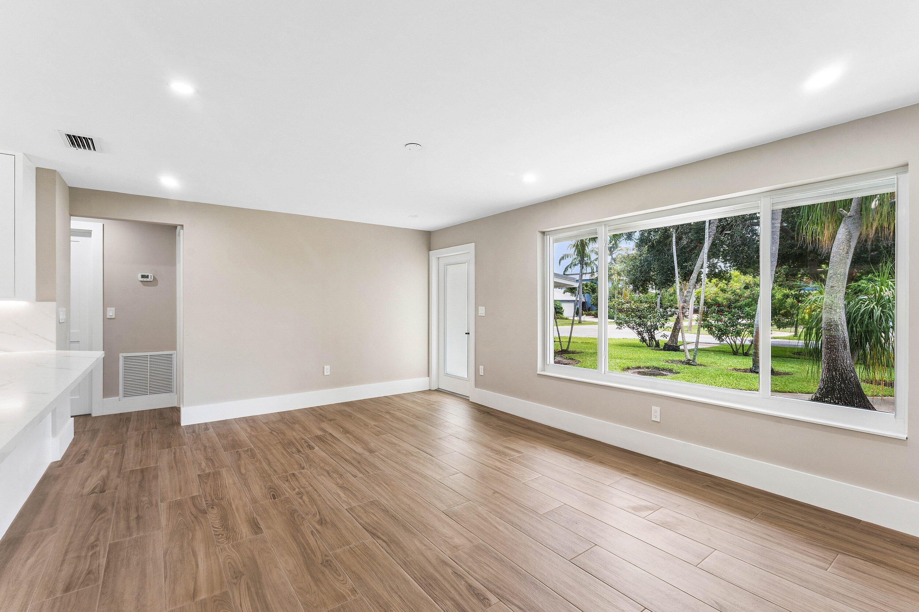 945 Westwind, North Palm Beach FL 33408
