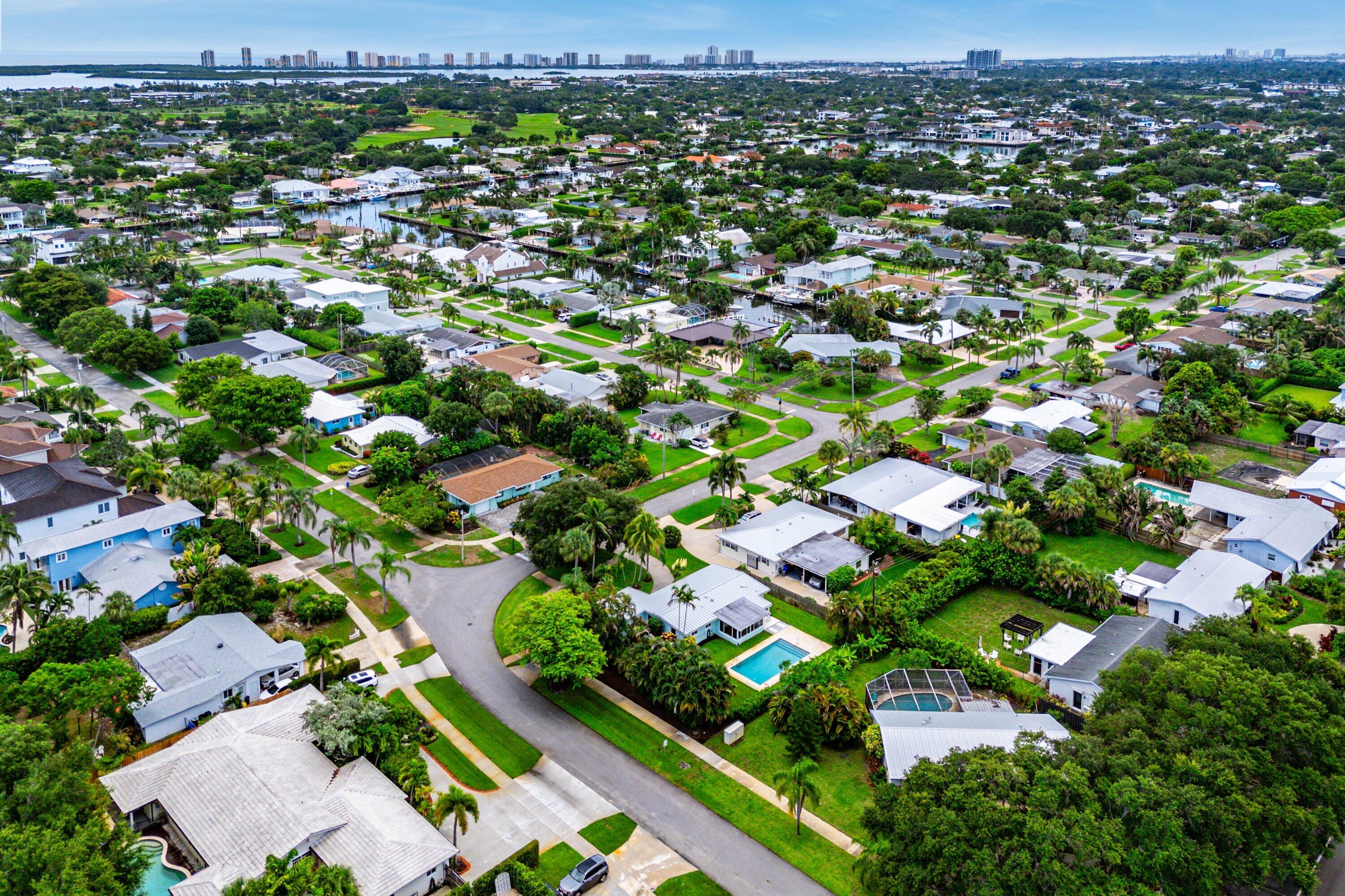 945 Westwind, North Palm Beach FL 33408