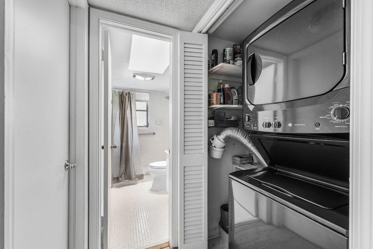 157 Atlantis #301, Atlantis FL 33462