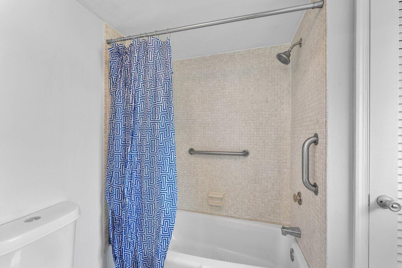 157 Atlantis #301, Atlantis FL 33462