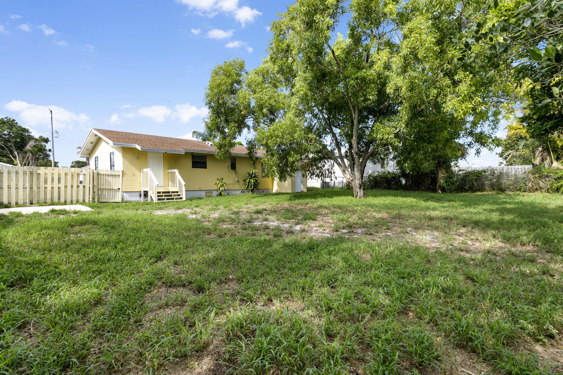 1464 W 32nd, Riviera Beach FL 33404