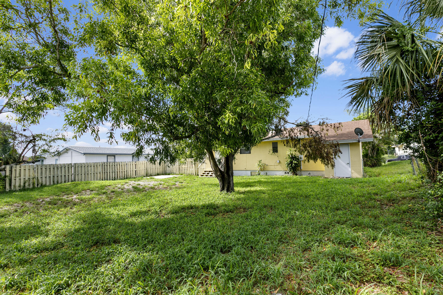1464 W 32nd, Riviera Beach FL 33404