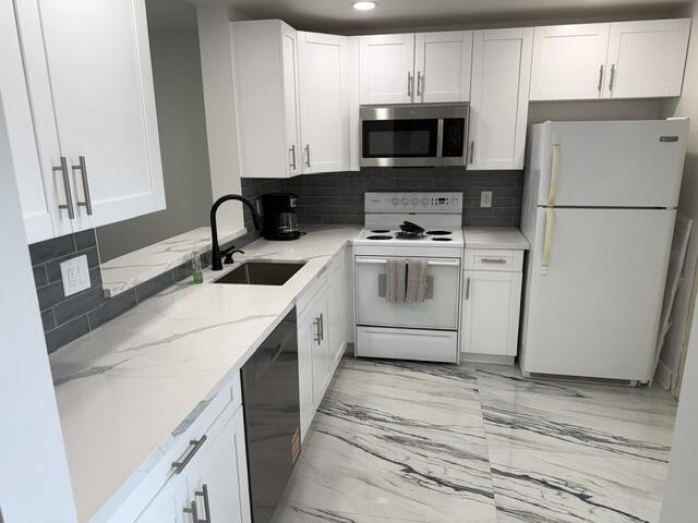 205 SE 11th #405, Dania Beach FL 33004