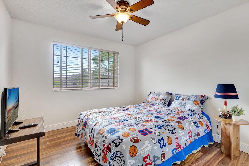 1400 S Crestwood #1407, Royal Palm Beach FL 33411