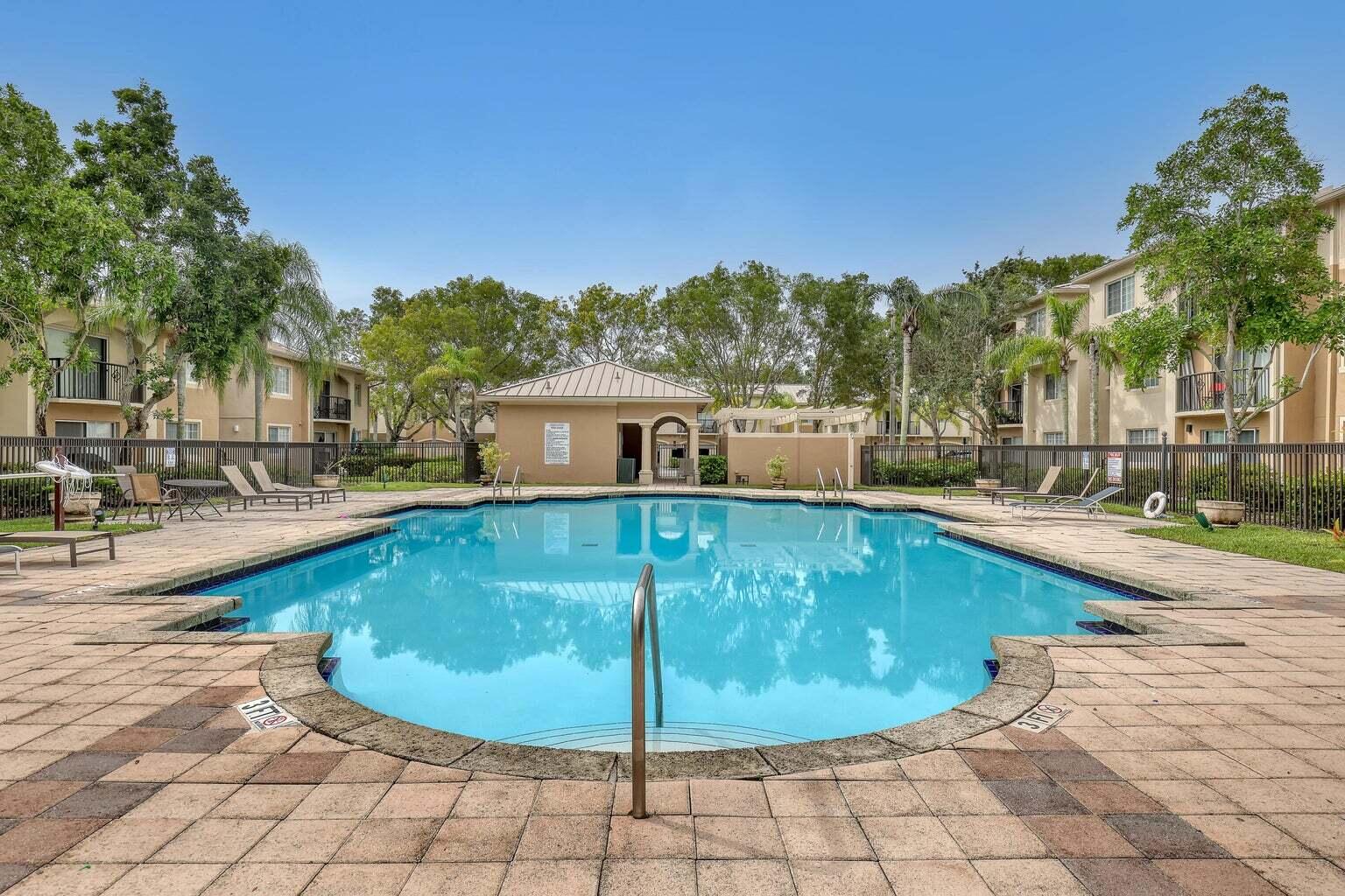 1400 S Crestwood #1407, Royal Palm Beach FL 33411