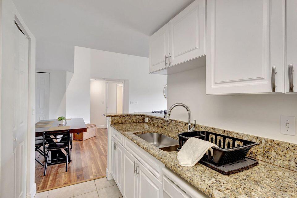 1400 S Crestwood #1407, Royal Palm Beach FL 33411