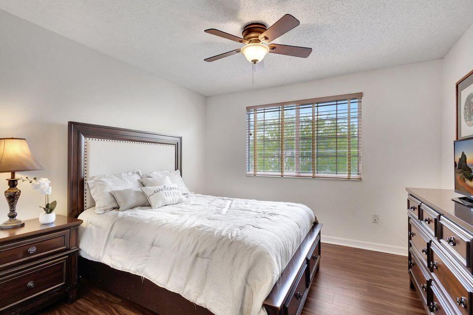 1400 S Crestwood #1407, Royal Palm Beach FL 33411