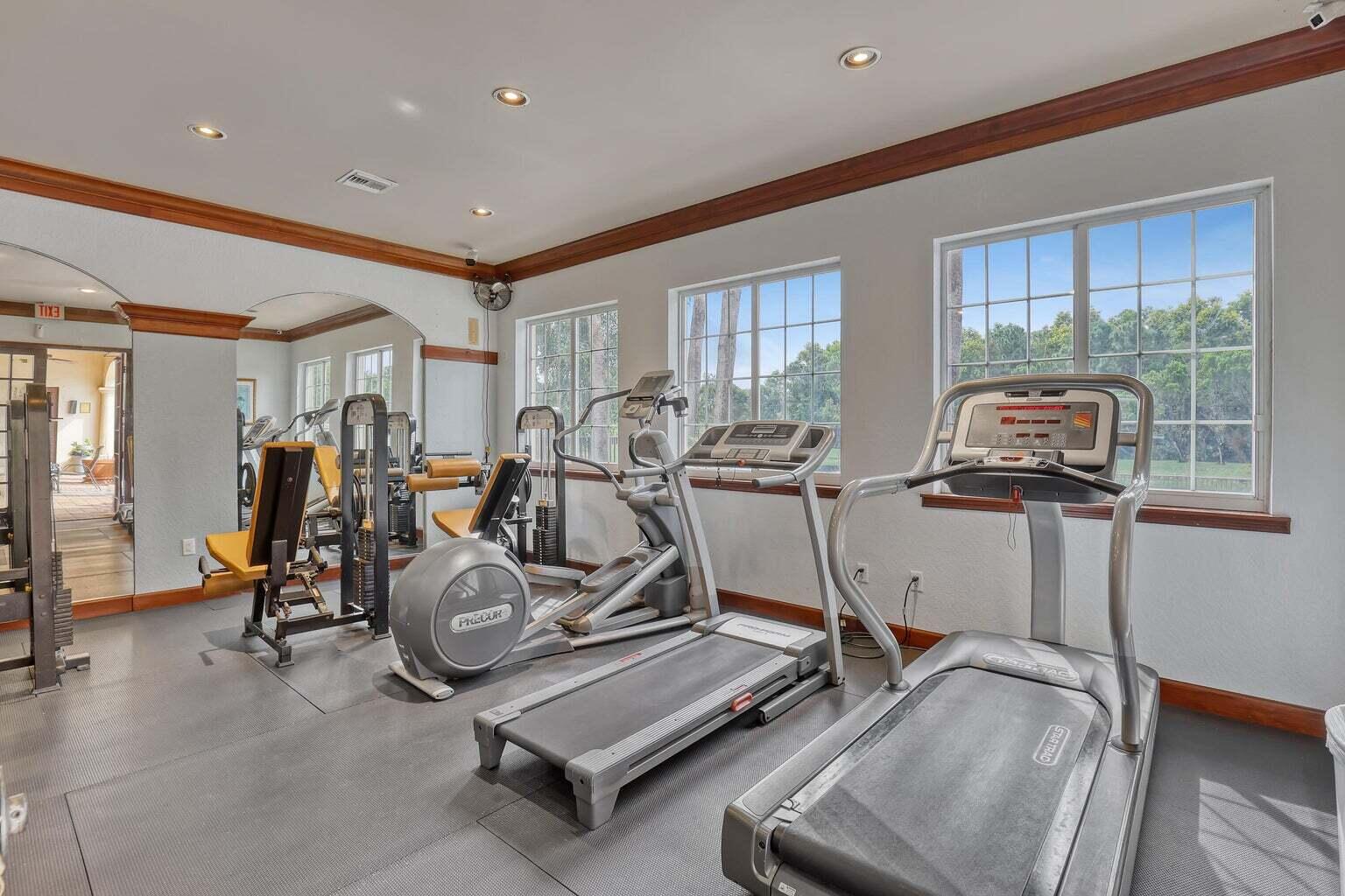 1400 S Crestwood #1407, Royal Palm Beach FL 33411