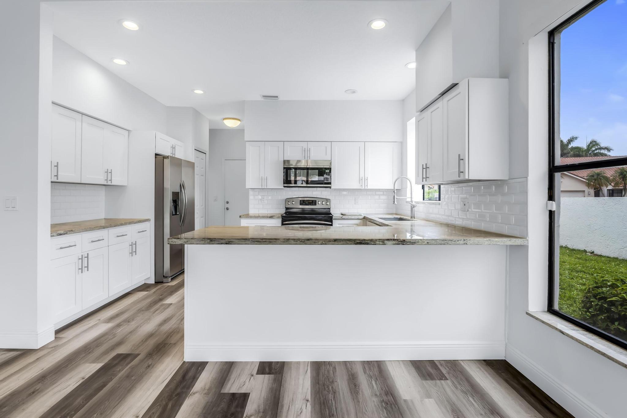 19325 Cherry Hills, Boca Raton FL 33498