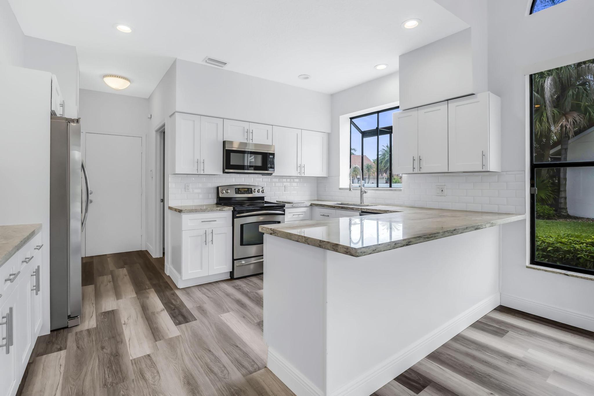 19325 Cherry Hills, Boca Raton FL 33498