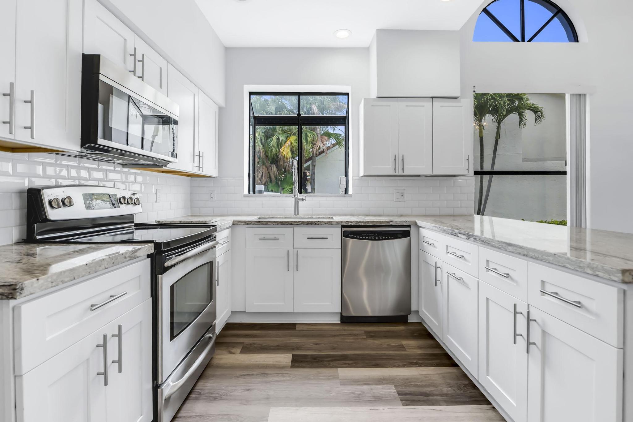 19325 Cherry Hills, Boca Raton FL 33498