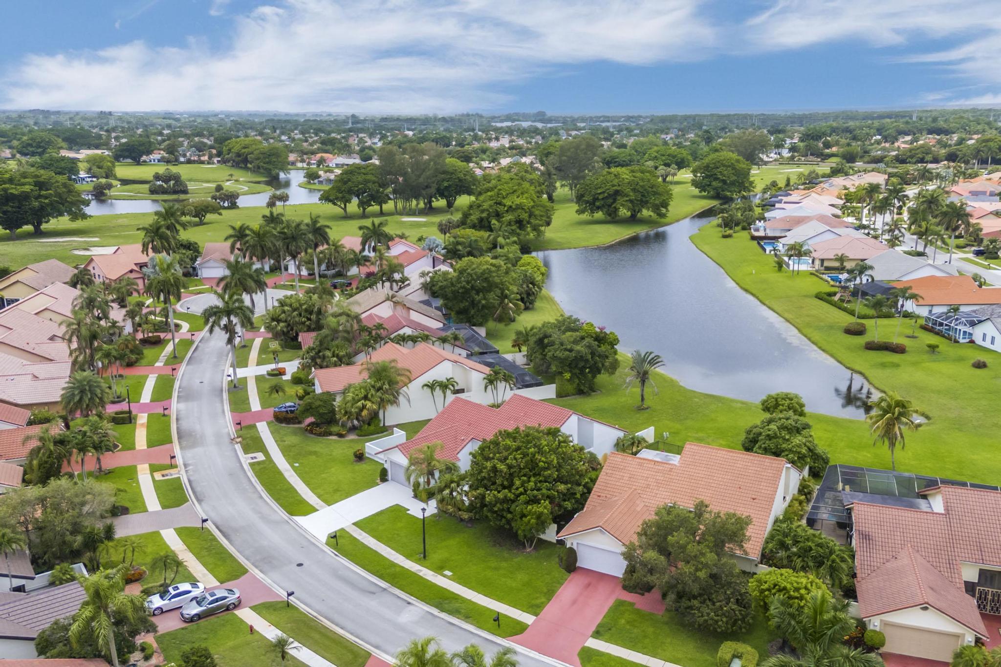 19325 Cherry Hills, Boca Raton FL 33498