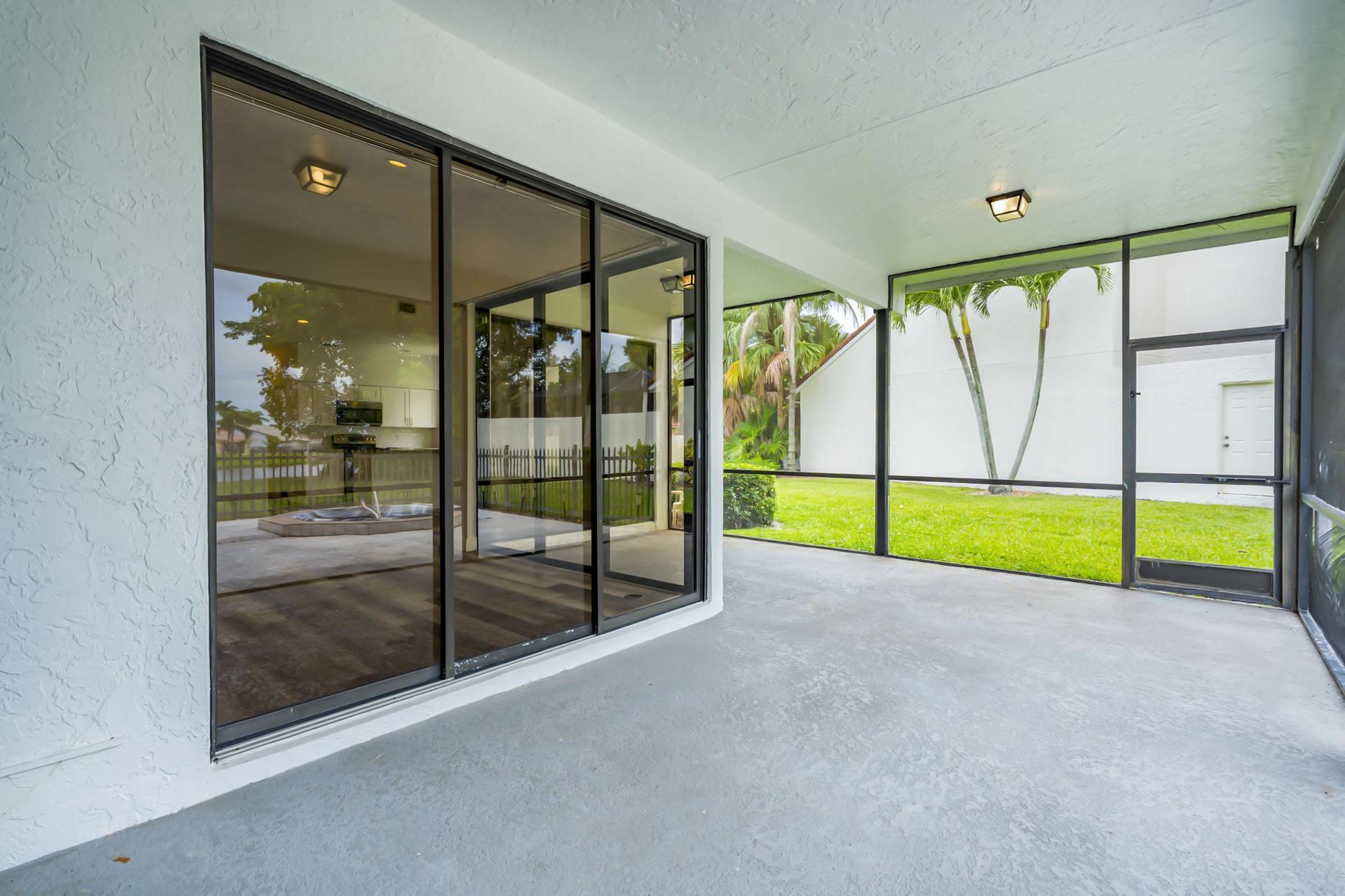 19325 Cherry Hills, Boca Raton FL 33498