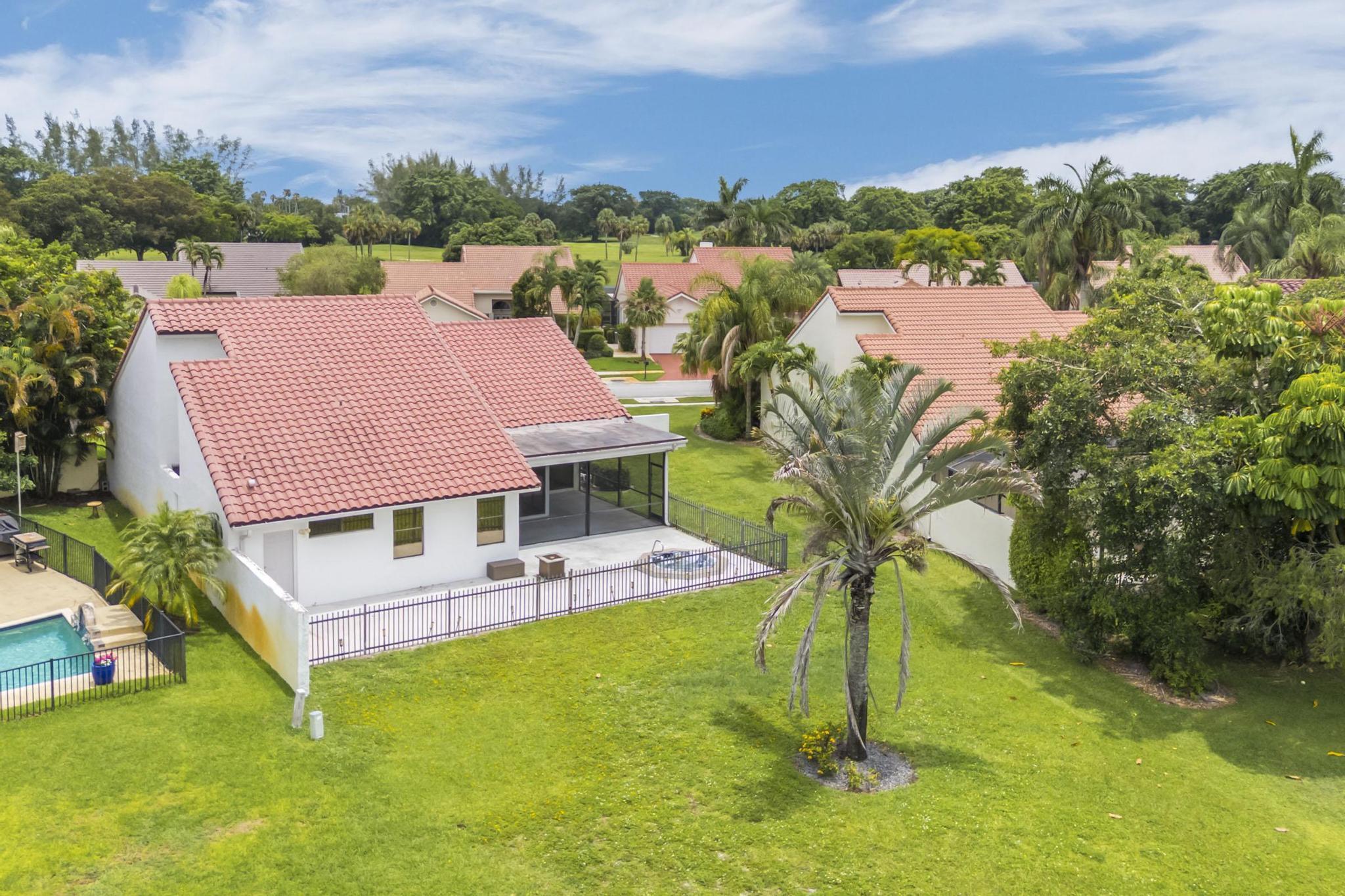 19325 Cherry Hills, Boca Raton FL 33498