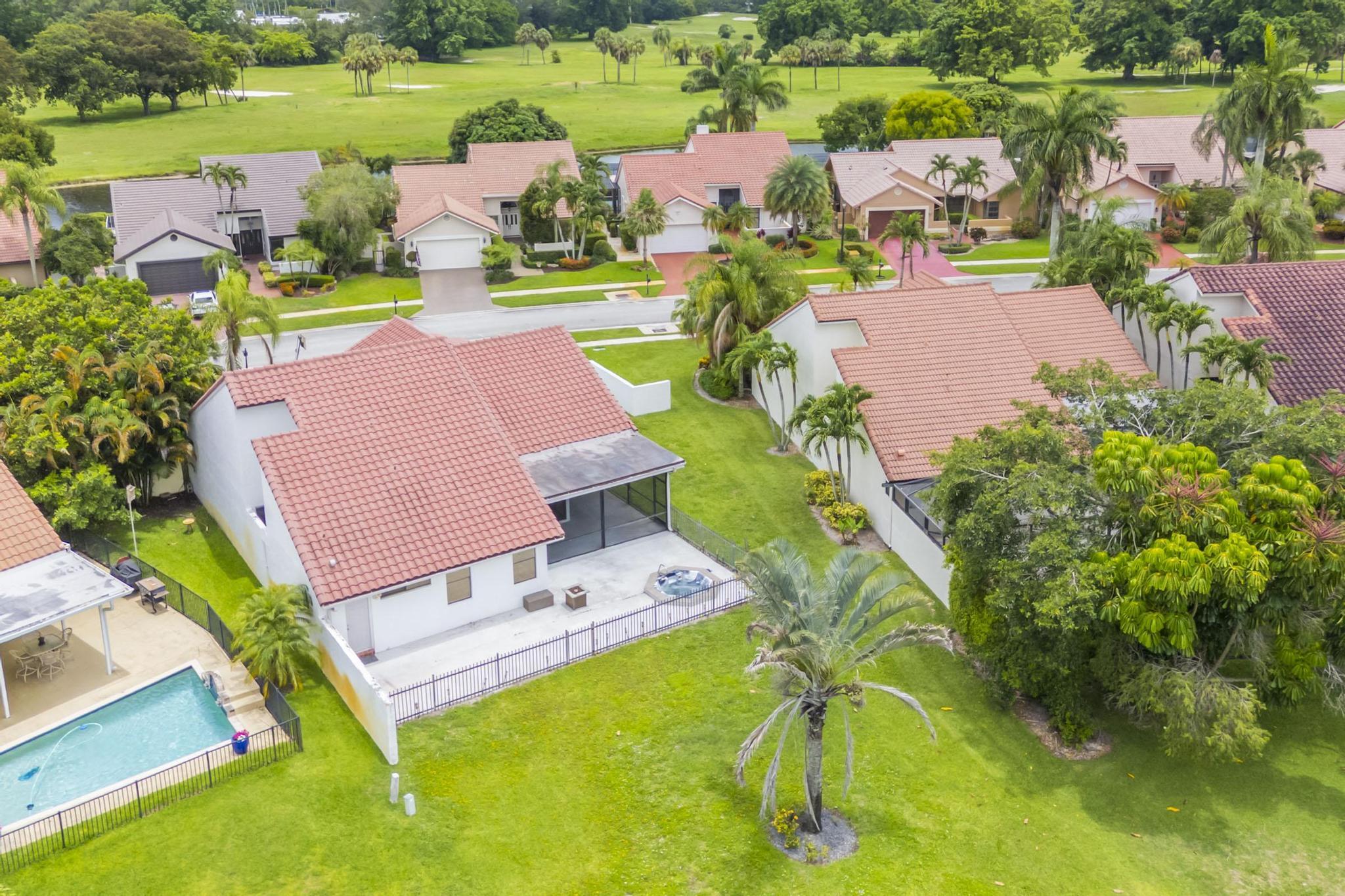 19325 Cherry Hills, Boca Raton FL 33498