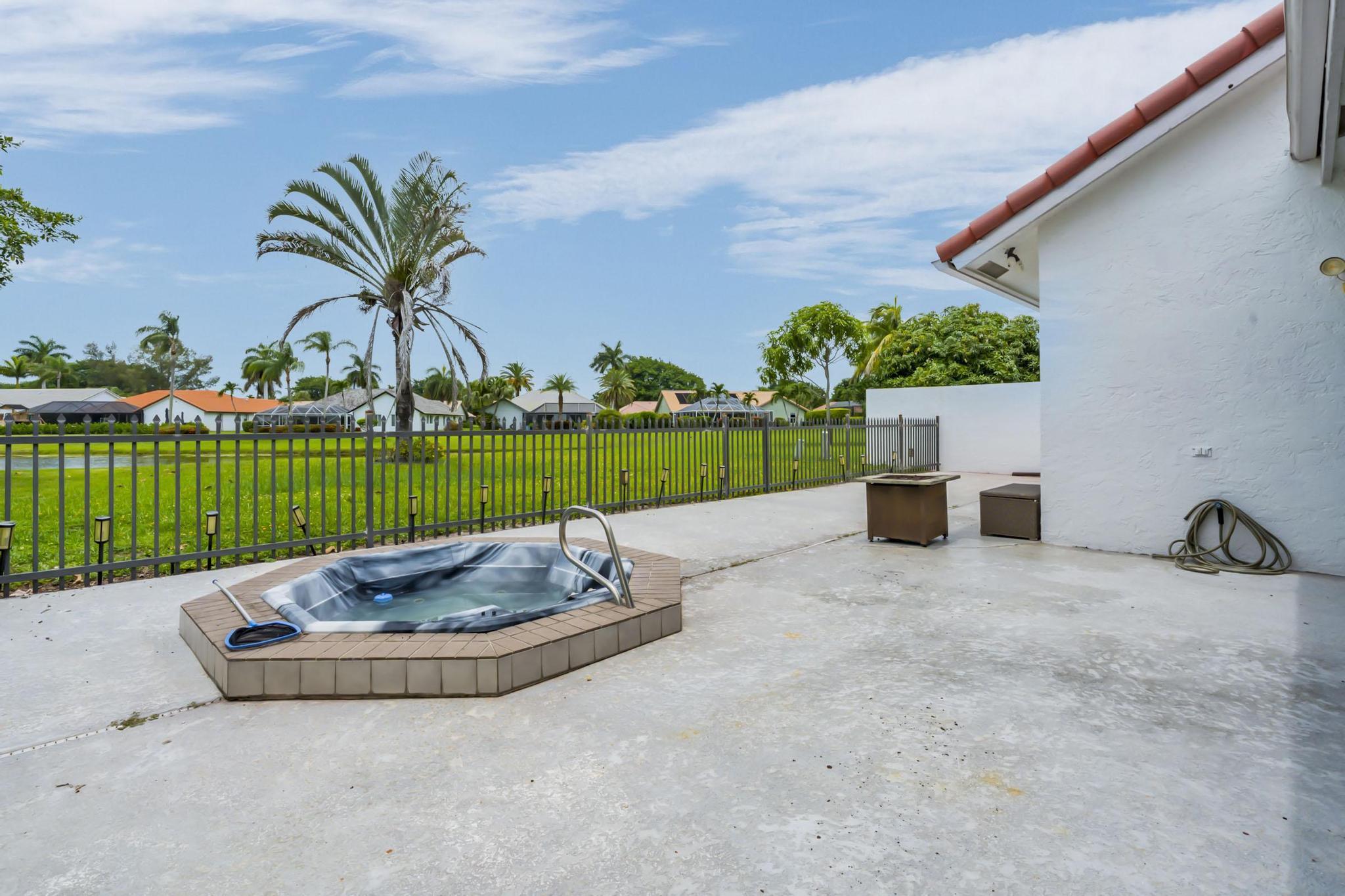 19325 Cherry Hills, Boca Raton FL 33498