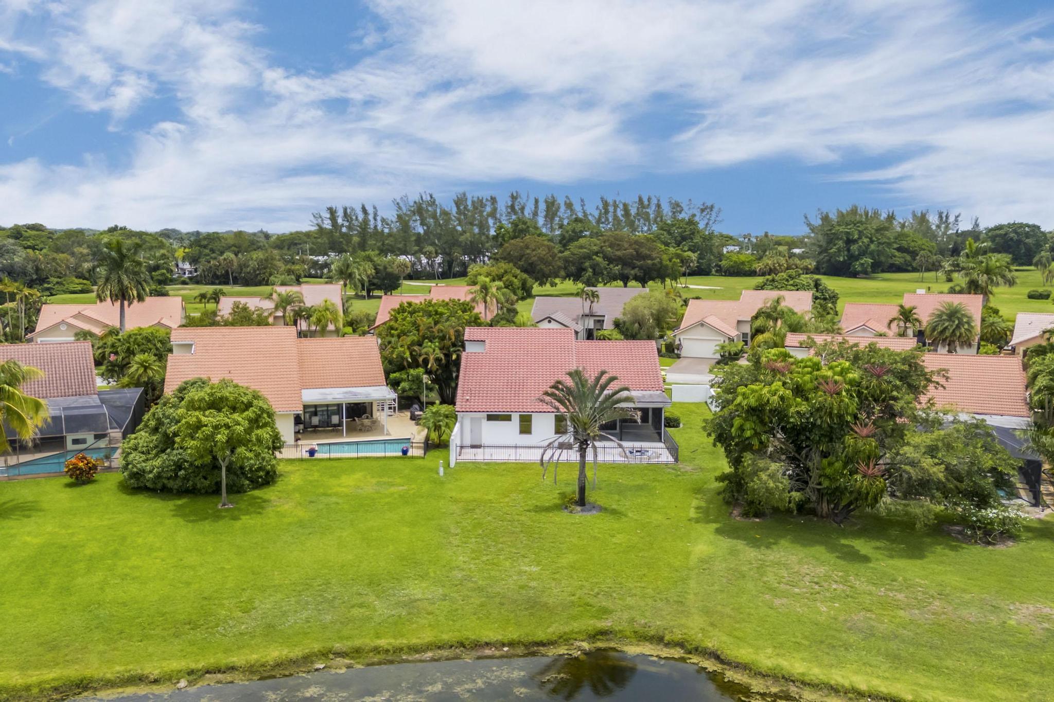 19325 Cherry Hills, Boca Raton FL 33498