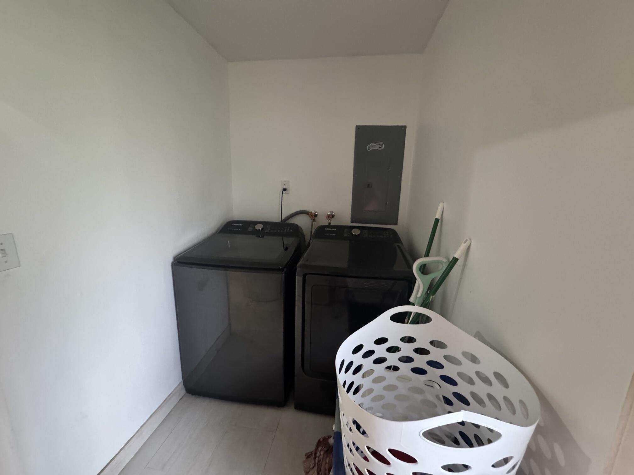 3005 NW 46th, Tamarac FL 33309