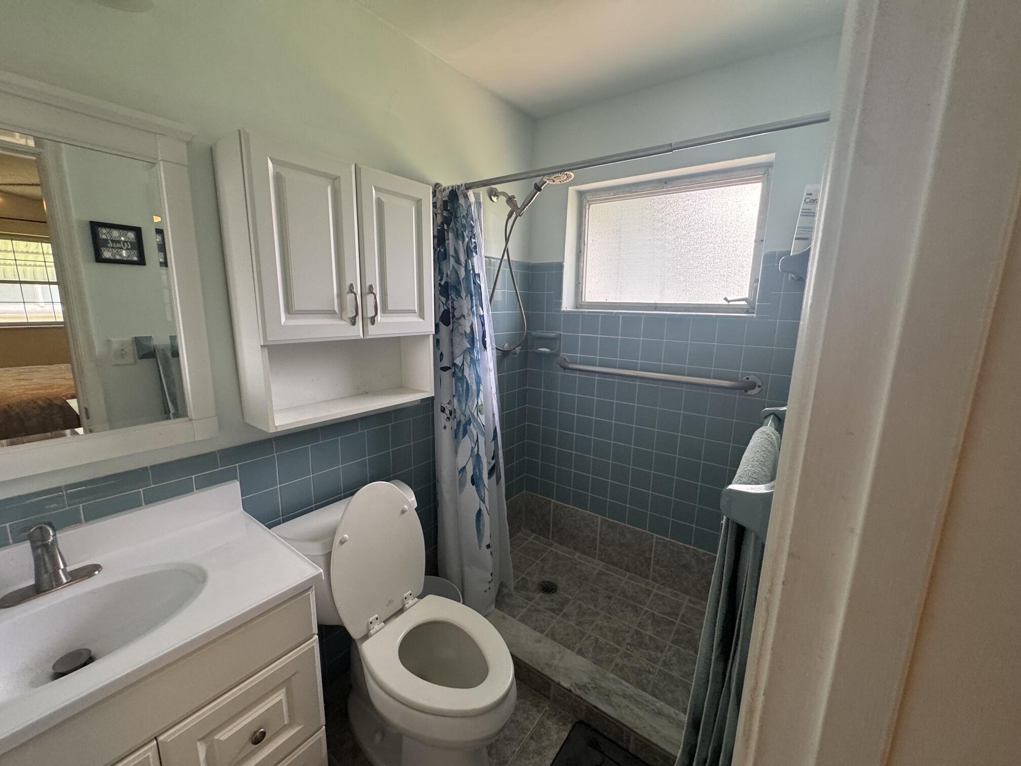 3005 NW 46th, Tamarac FL 33309