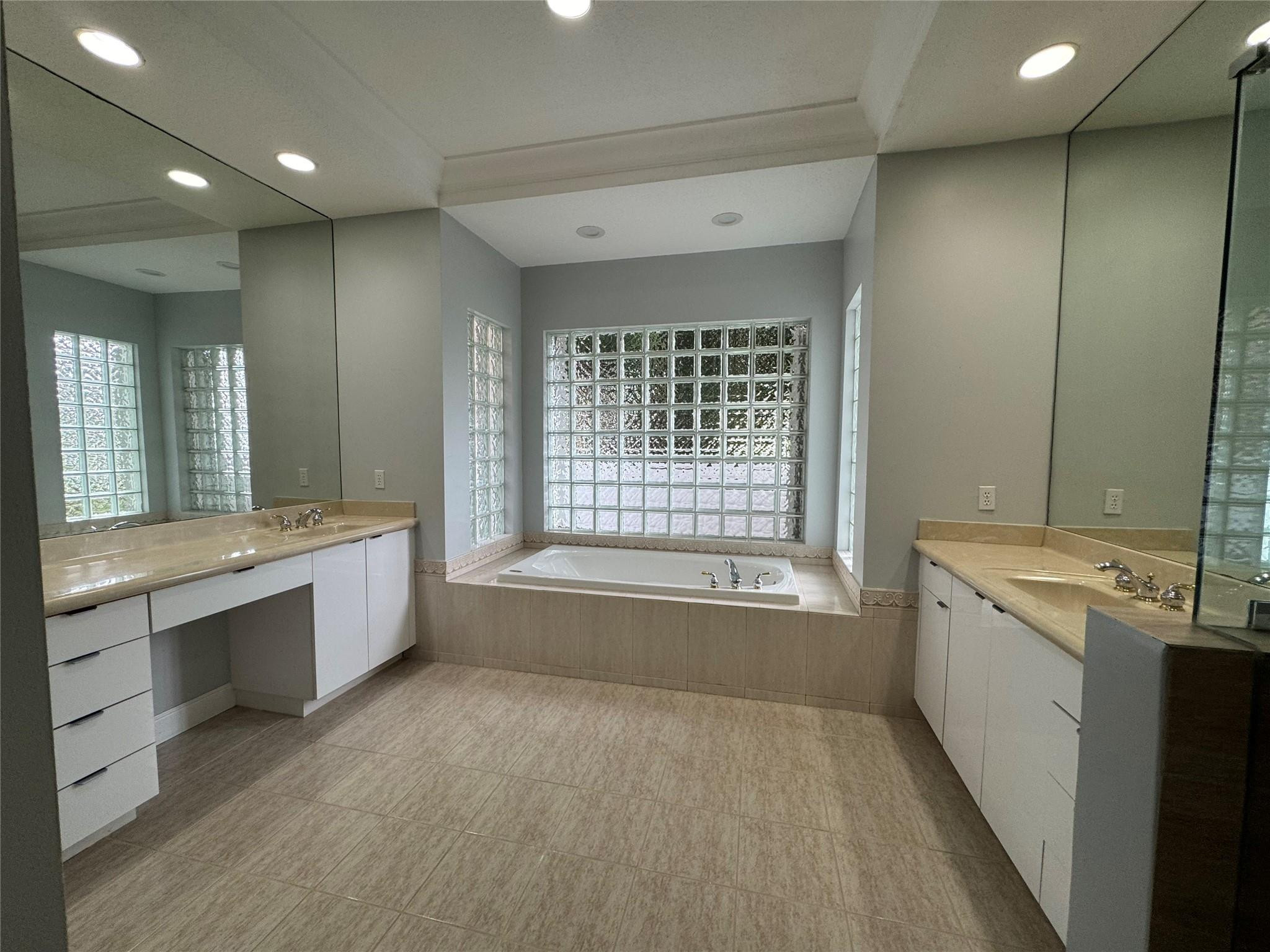 11165 Whitehawk, Plantation FL 33324