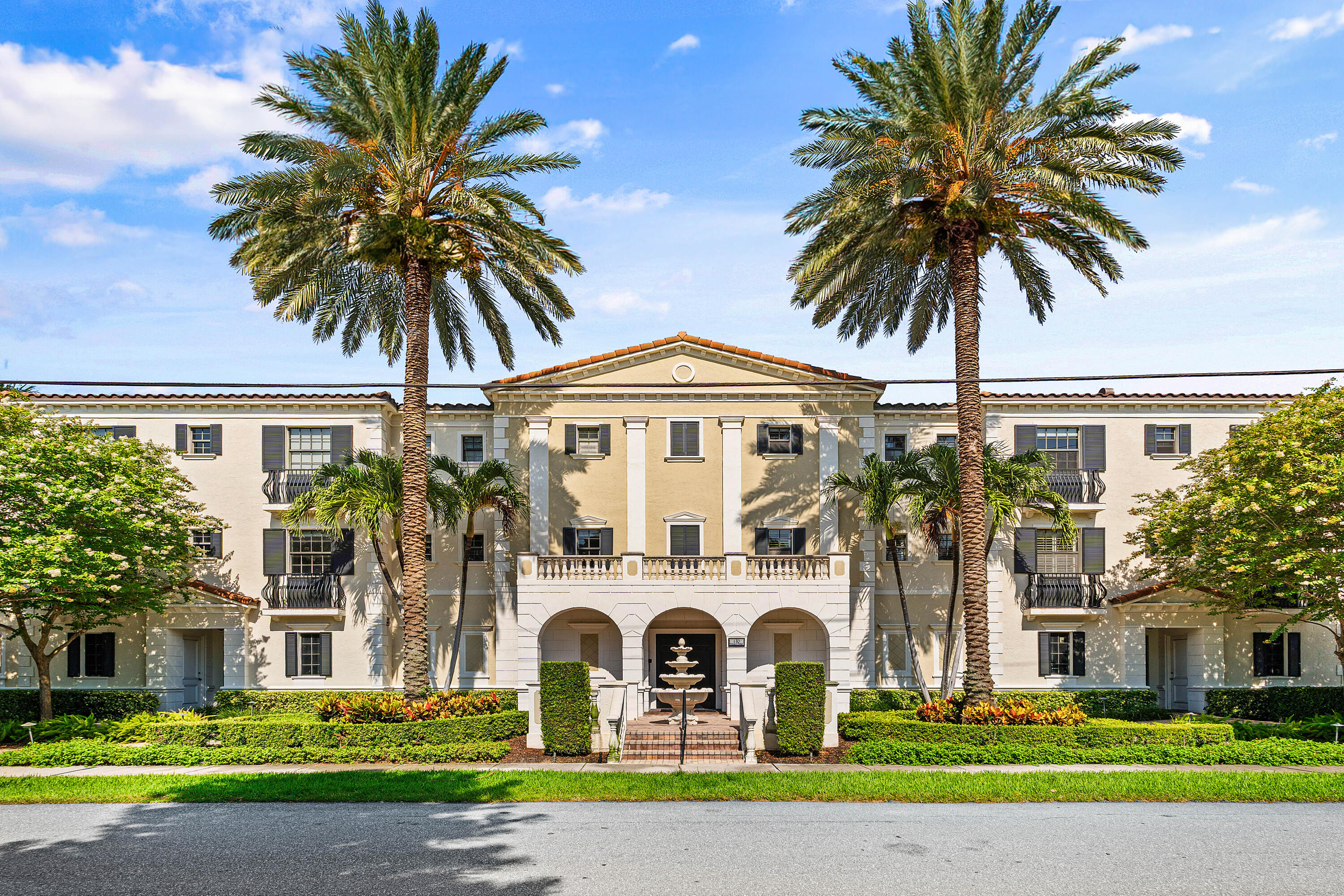 110 Gleason #203, Delray Beach FL 33483
