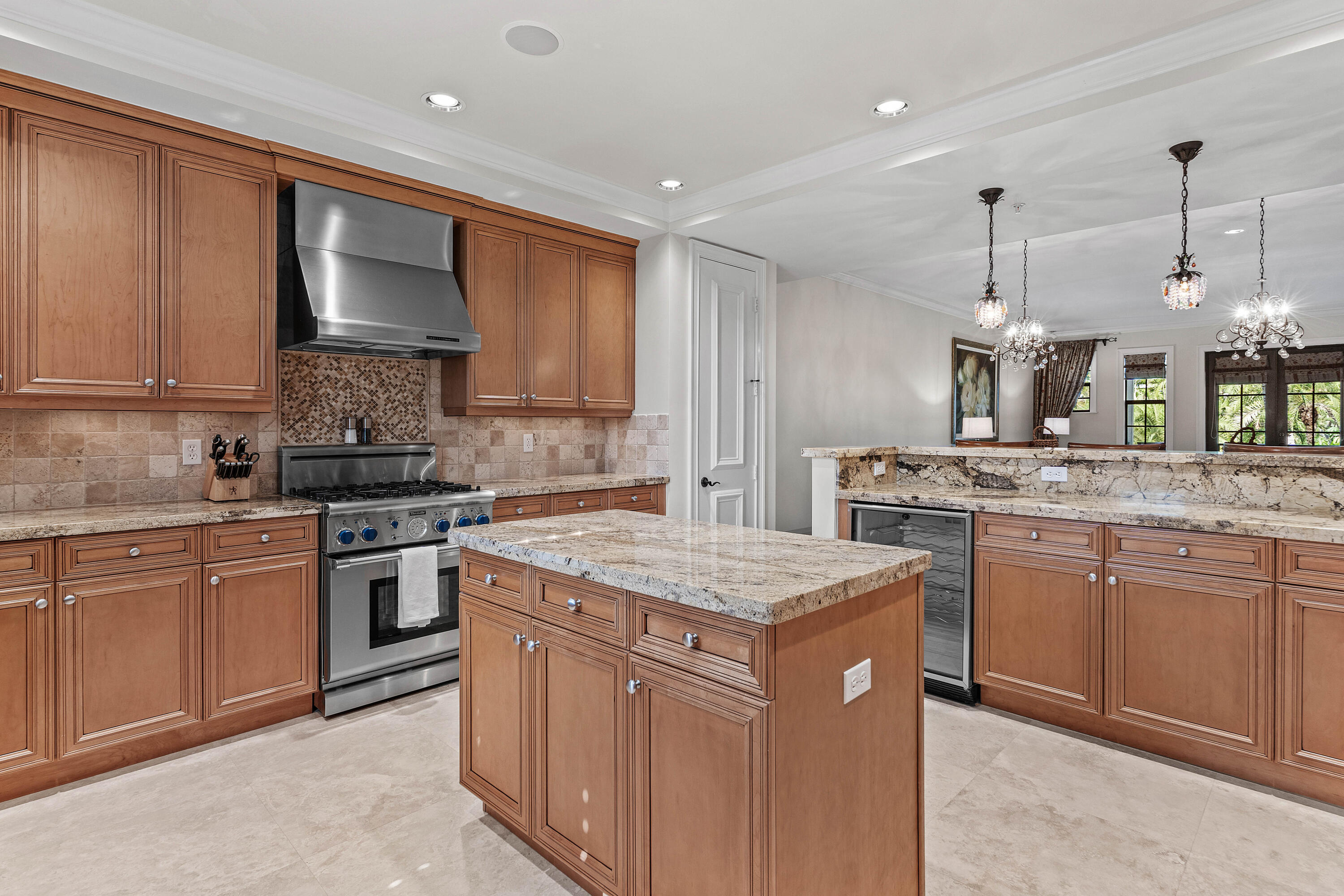 110 Gleason #203, Delray Beach FL 33483