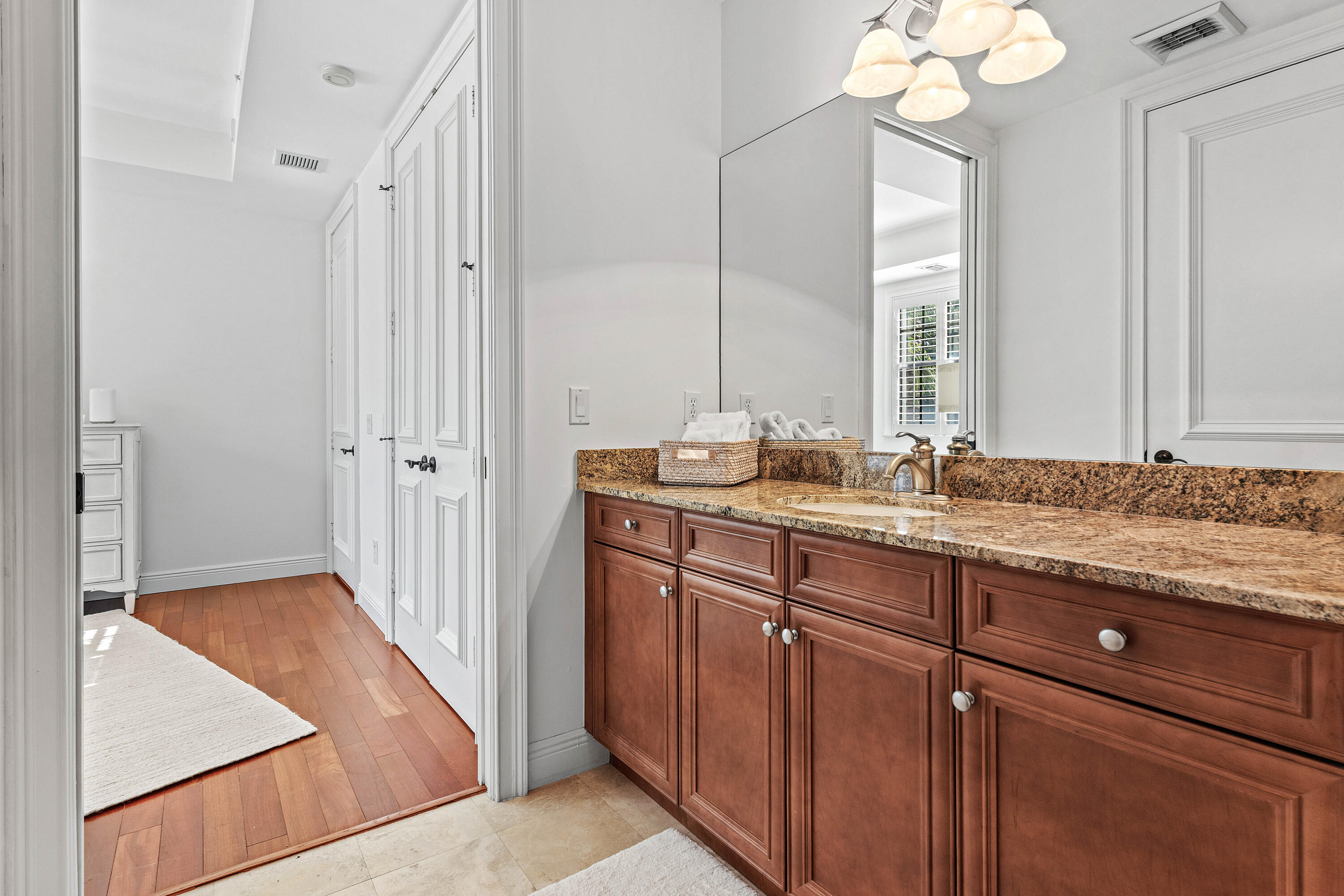 110 Gleason #203, Delray Beach FL 33483