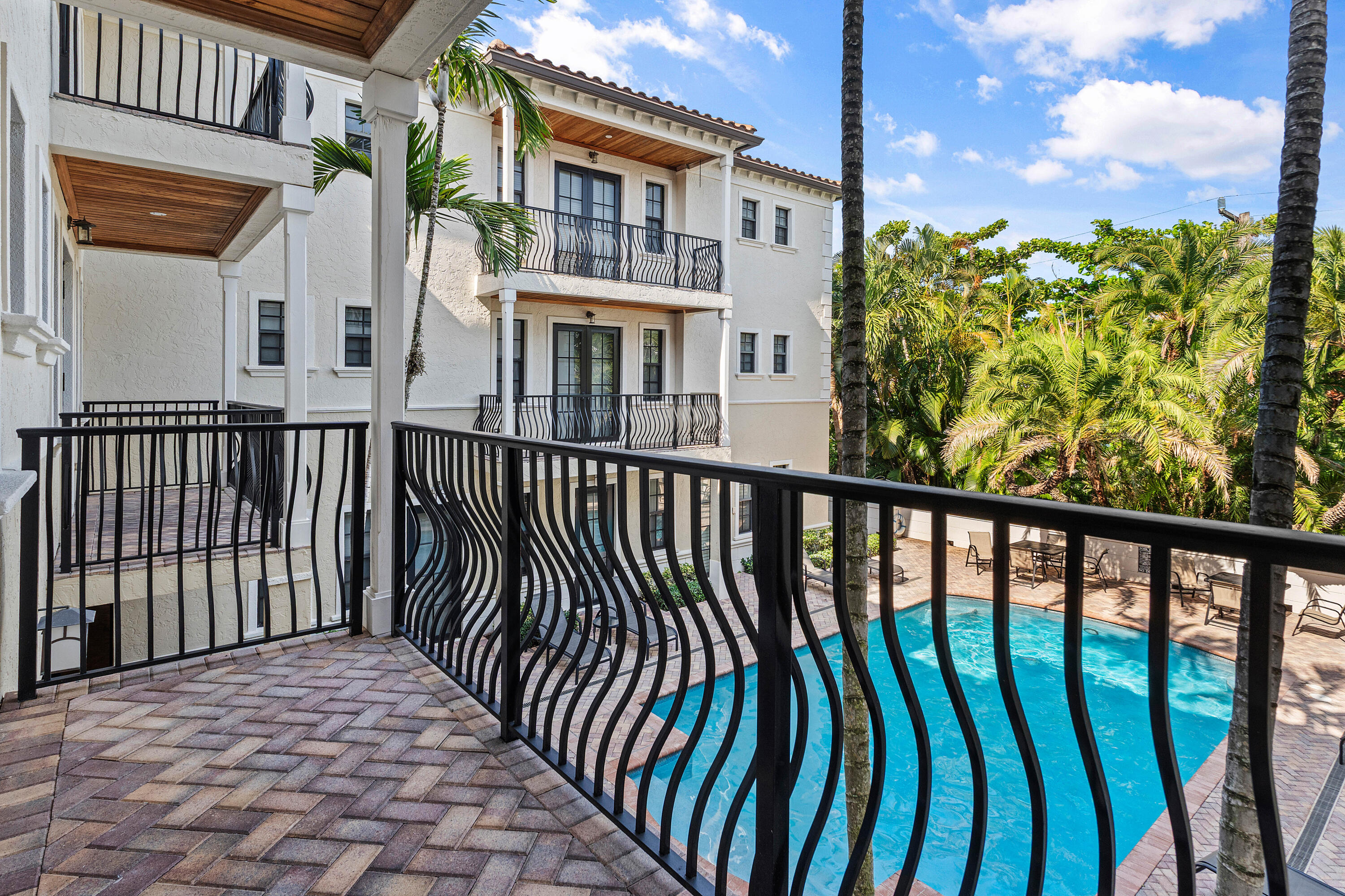 110 Gleason #203, Delray Beach FL 33483