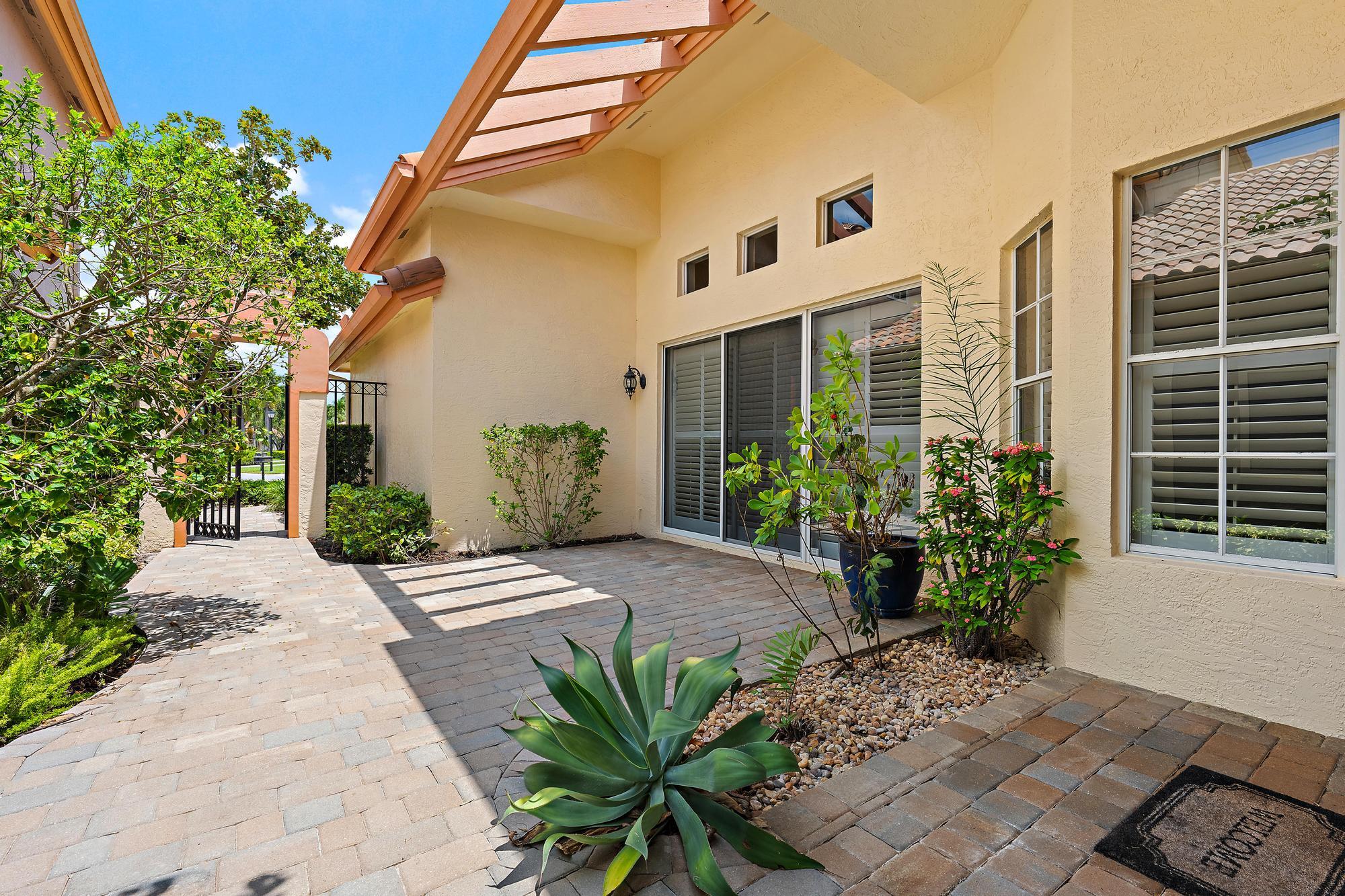 10350 Osprey, West Palm Beach FL 33412