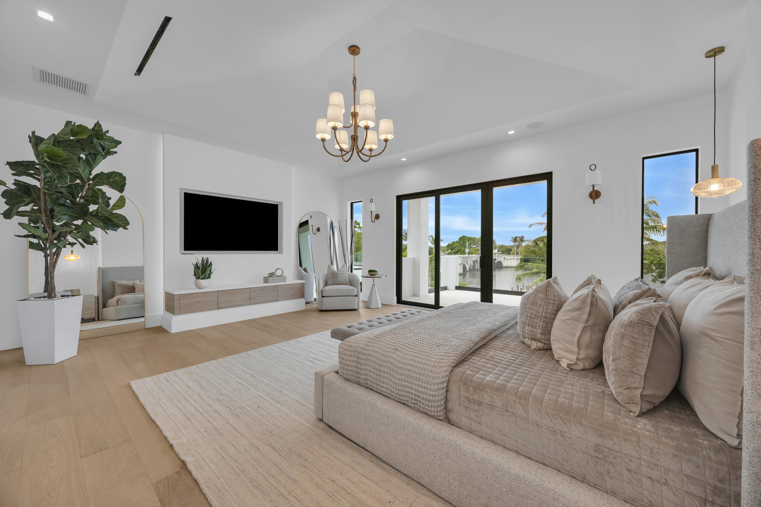19175 W Riverside, Tequesta FL 33469