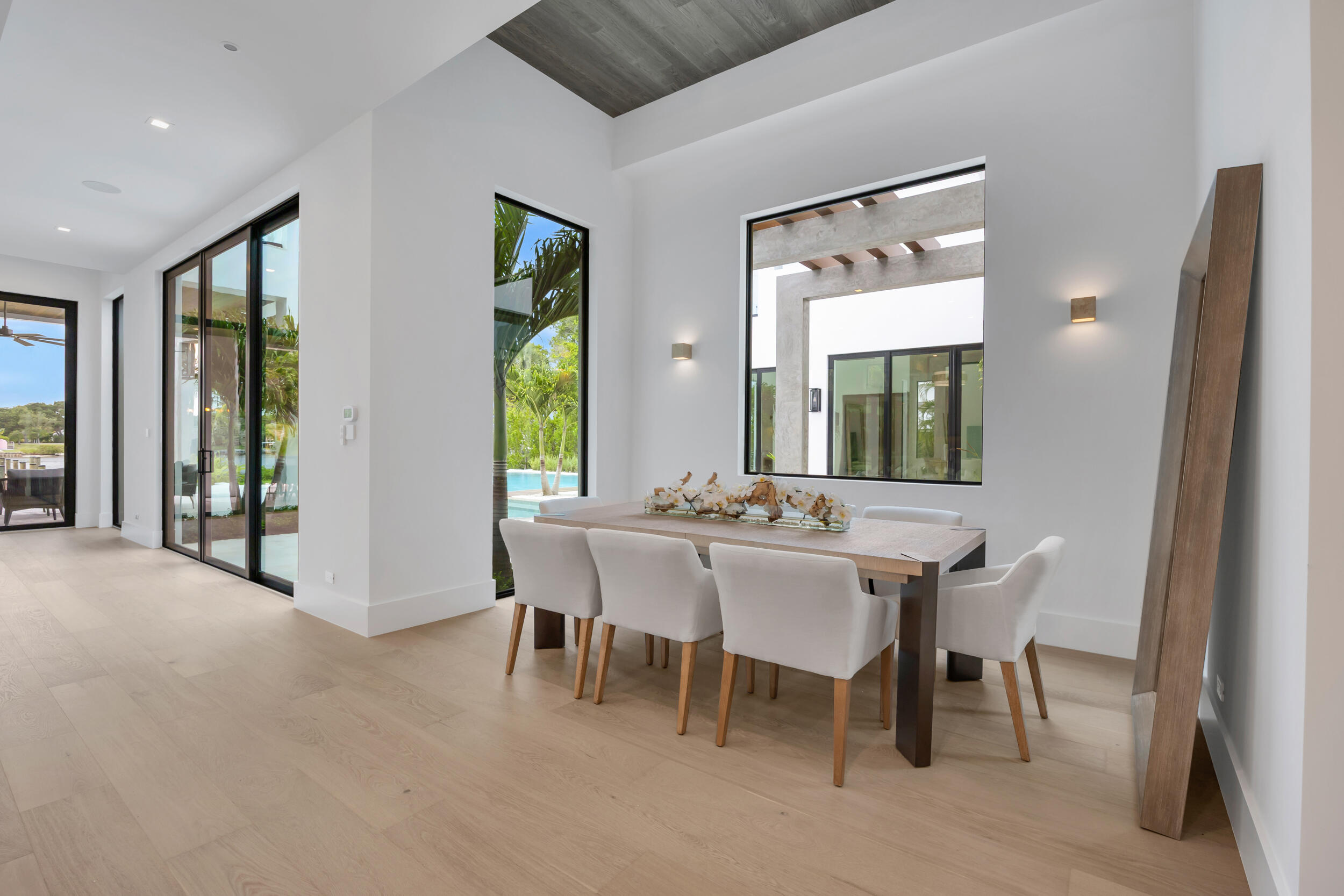 19175 W Riverside, Tequesta FL 33469