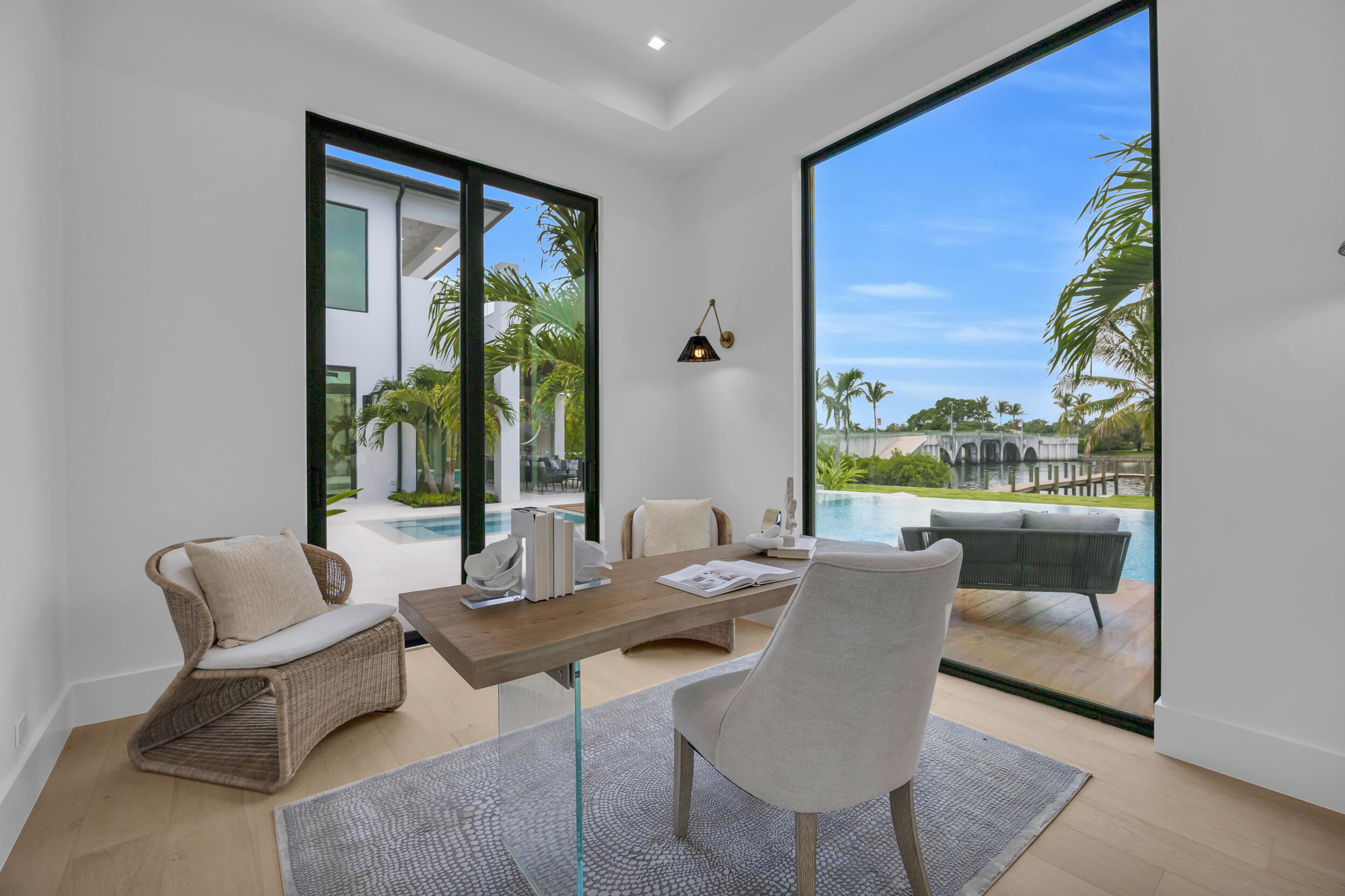 19175 W Riverside, Tequesta FL 33469