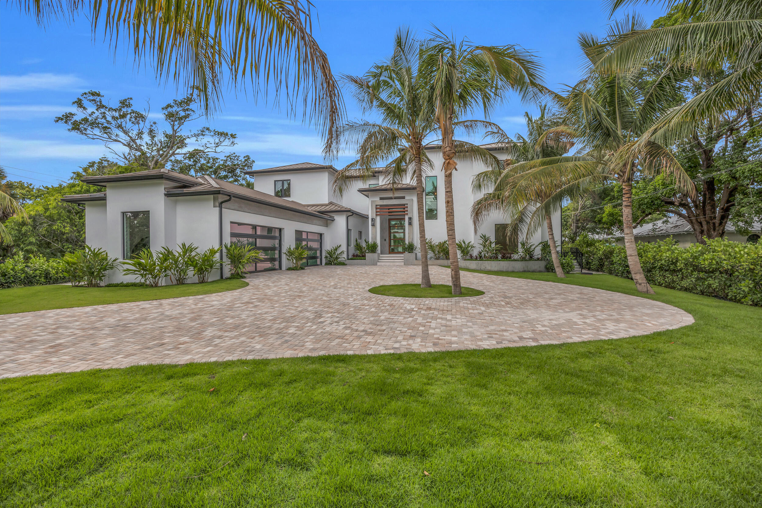 19175 W Riverside, Tequesta FL 33469