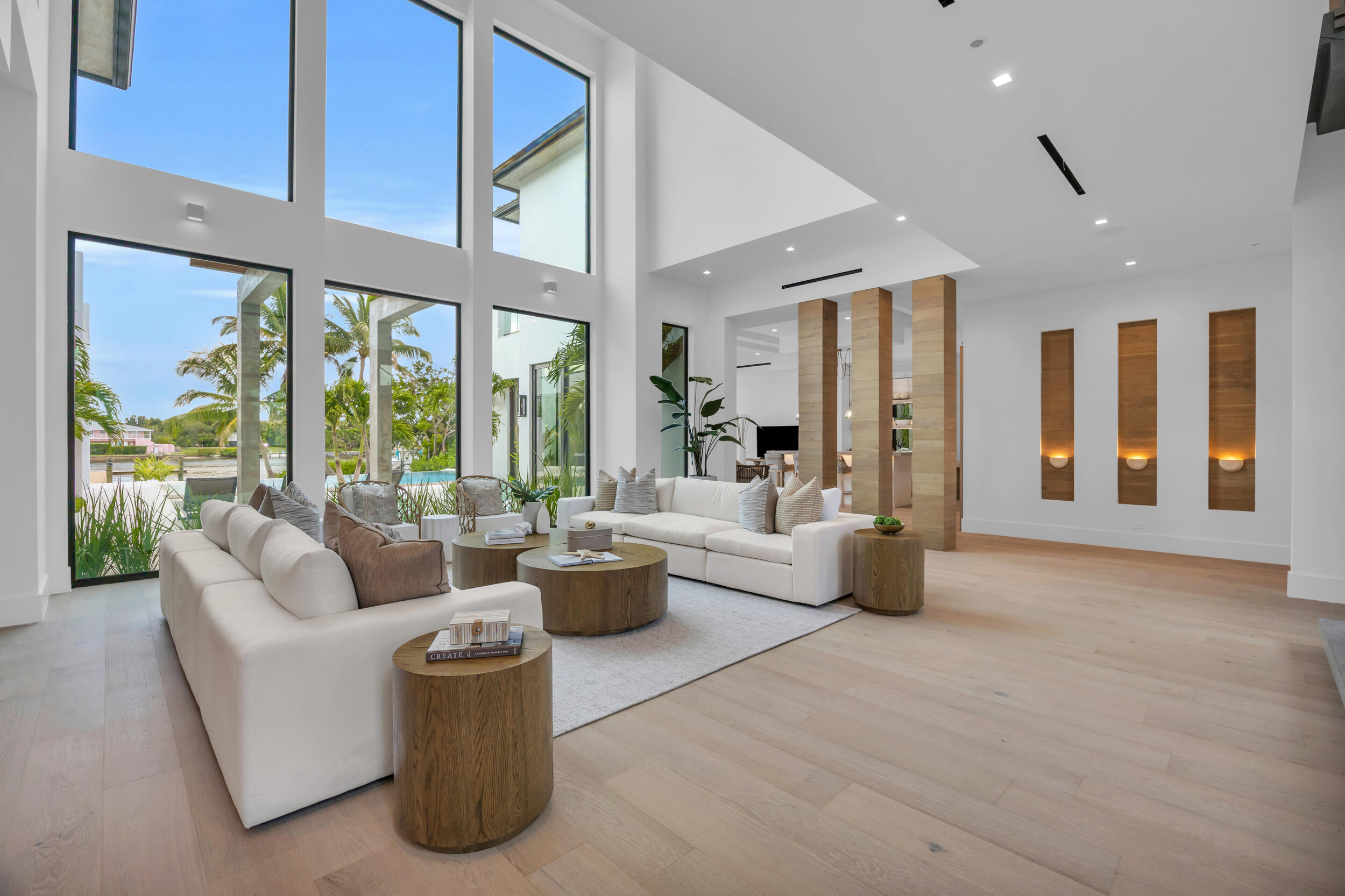 19175 W Riverside, Tequesta FL 33469