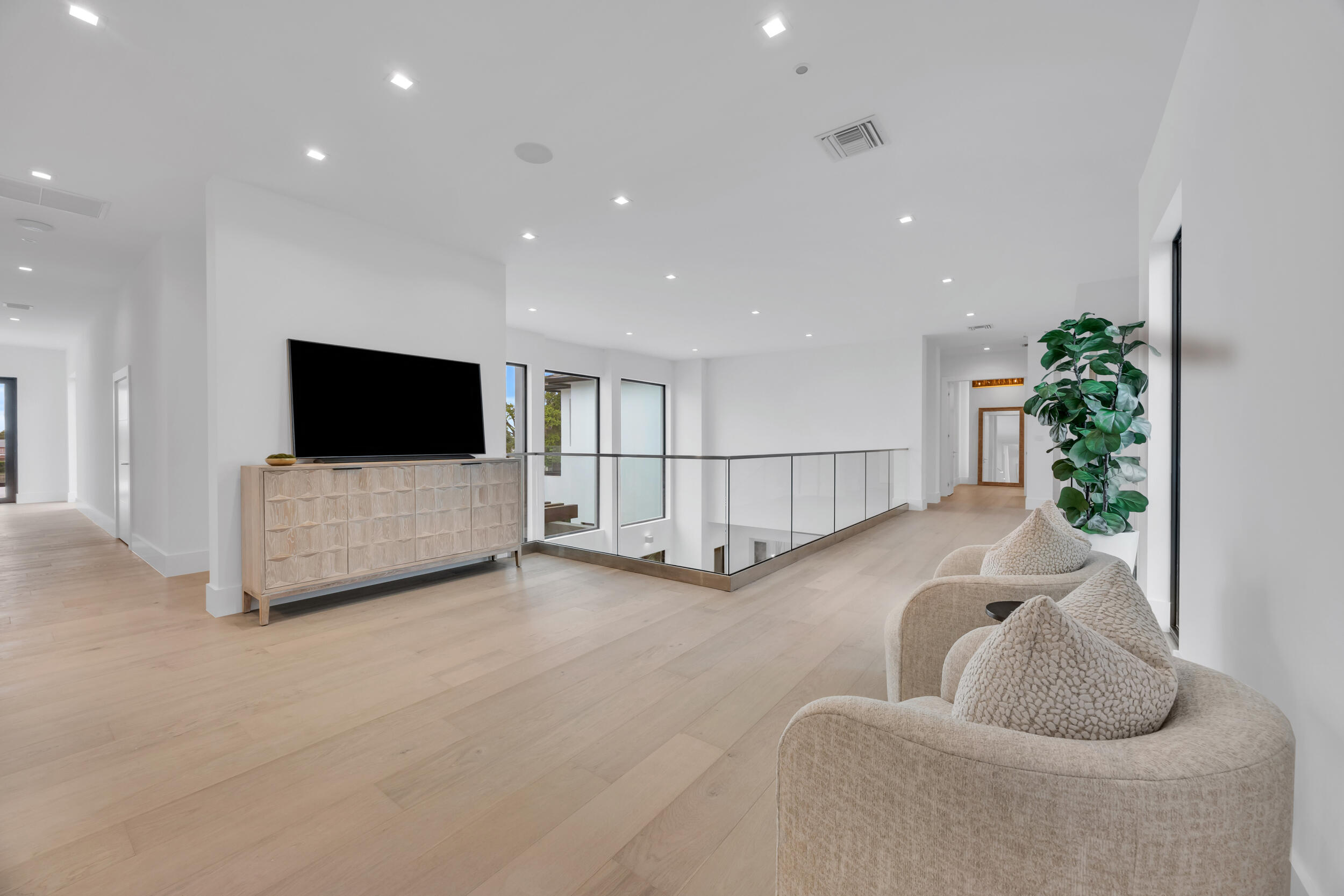 19175 W Riverside, Tequesta FL 33469