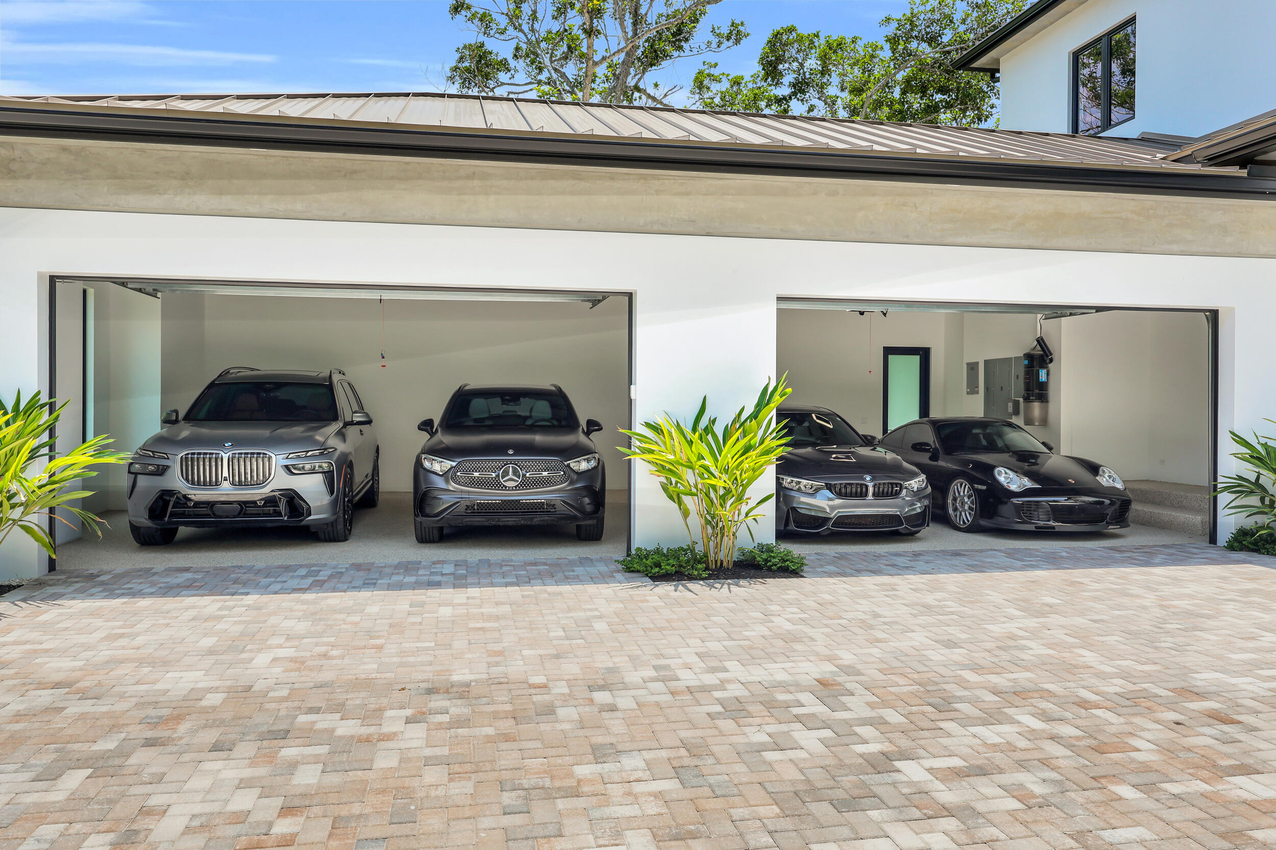 19175 W Riverside, Tequesta FL 33469