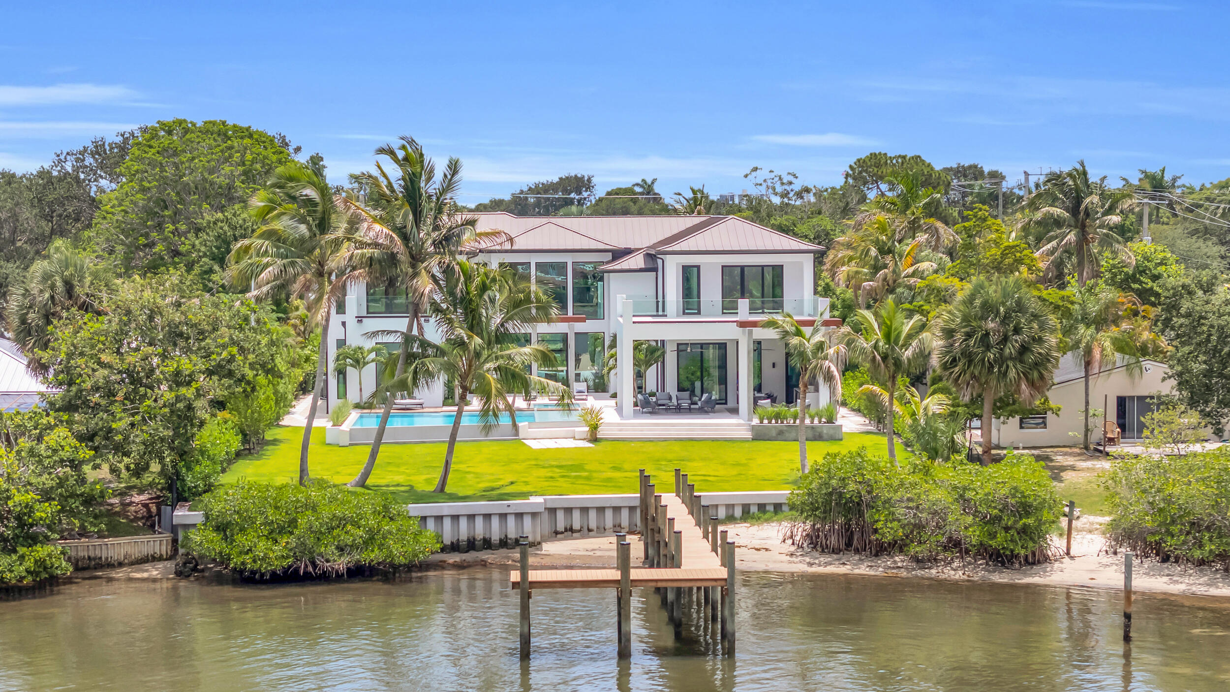 19175 W Riverside, Tequesta FL 33469